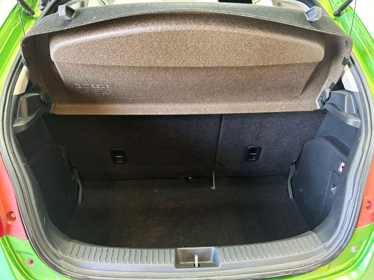 Mazda Mazda2 view 22