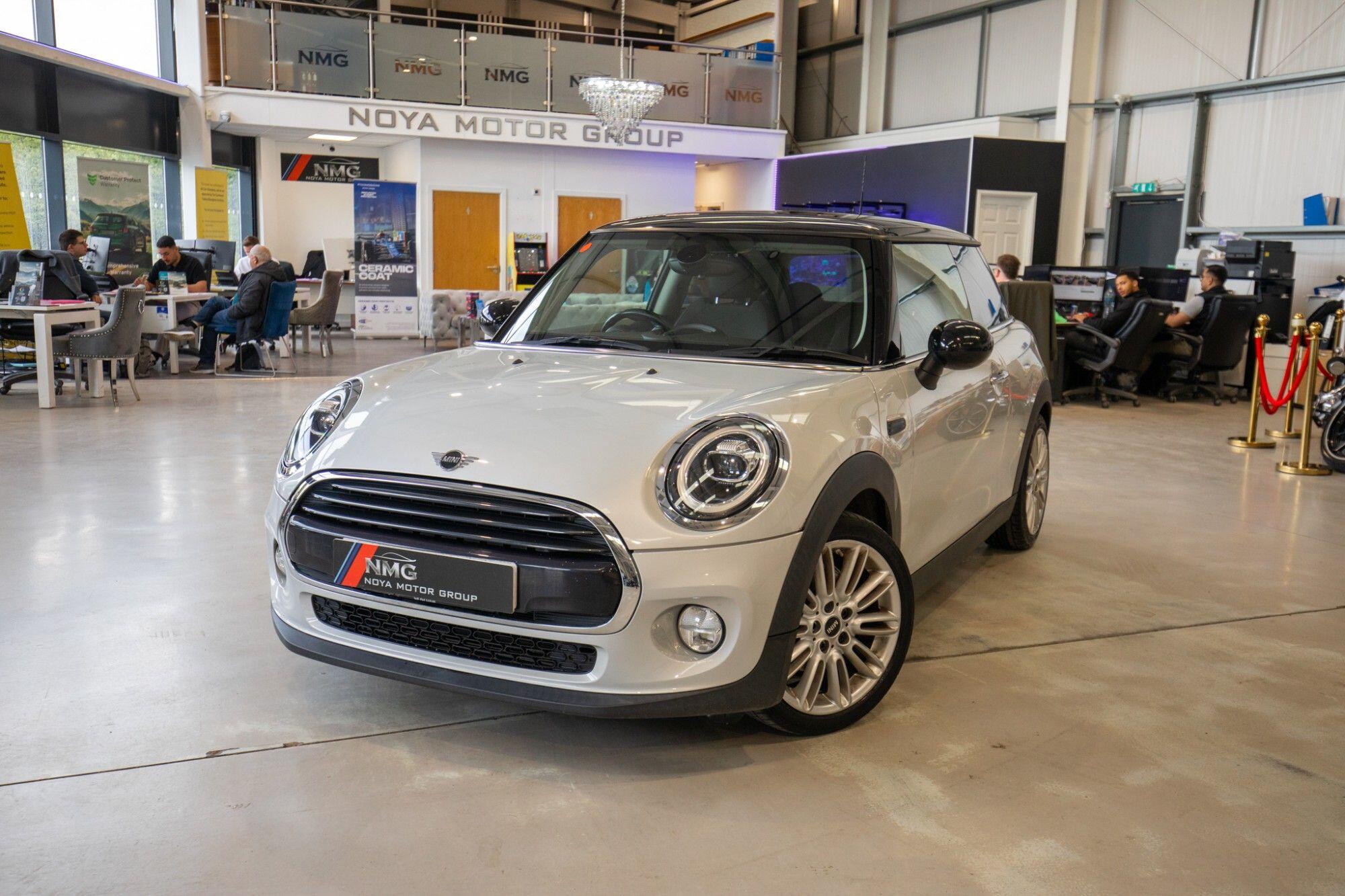 Mini Hatch view 4