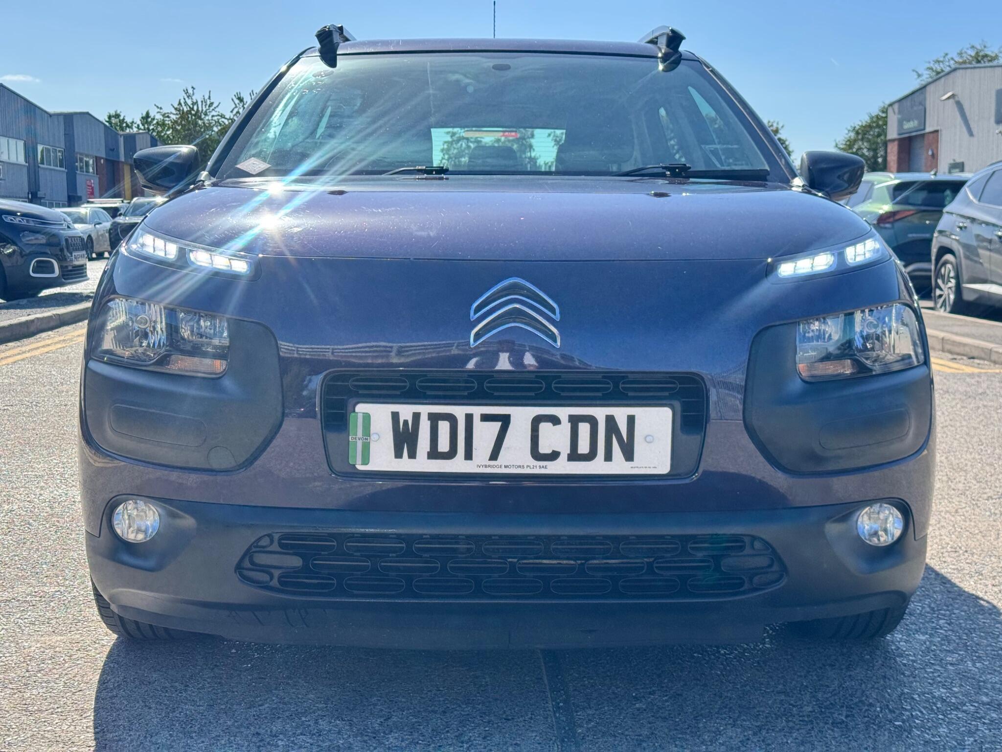Citroen C4 Cactus view 6
