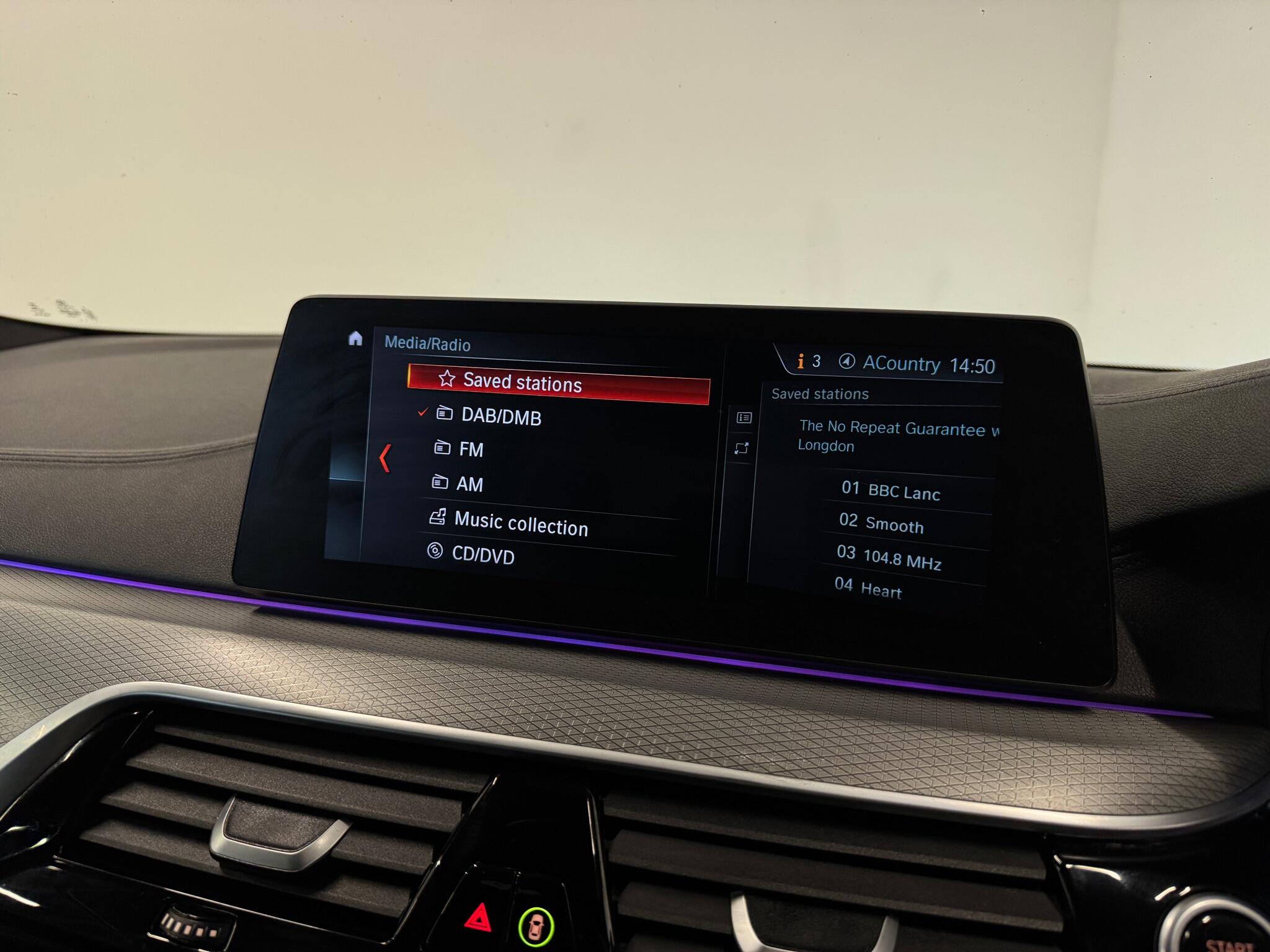 BMW 5 Series view 20