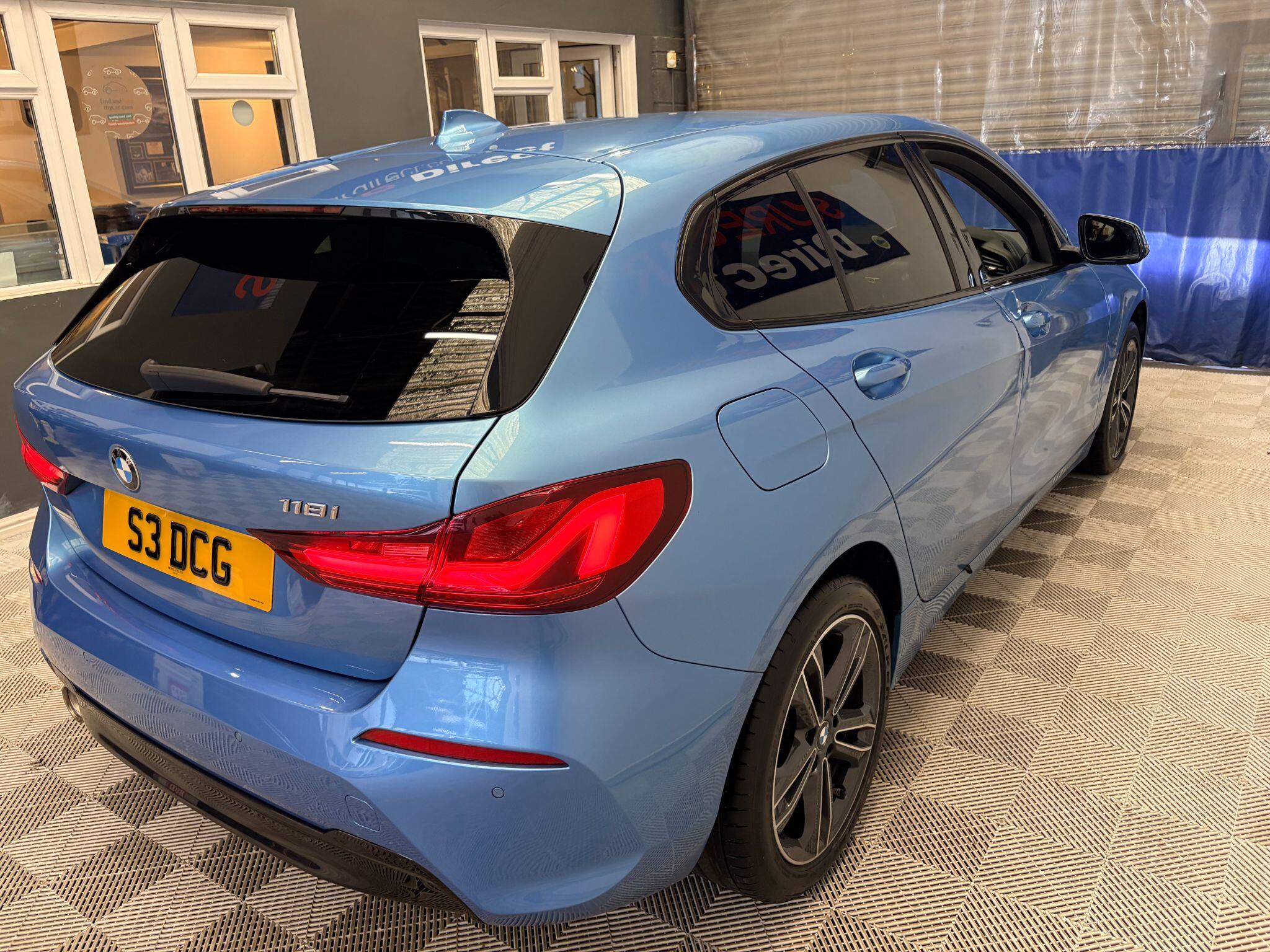 BMW 1 Series view 15