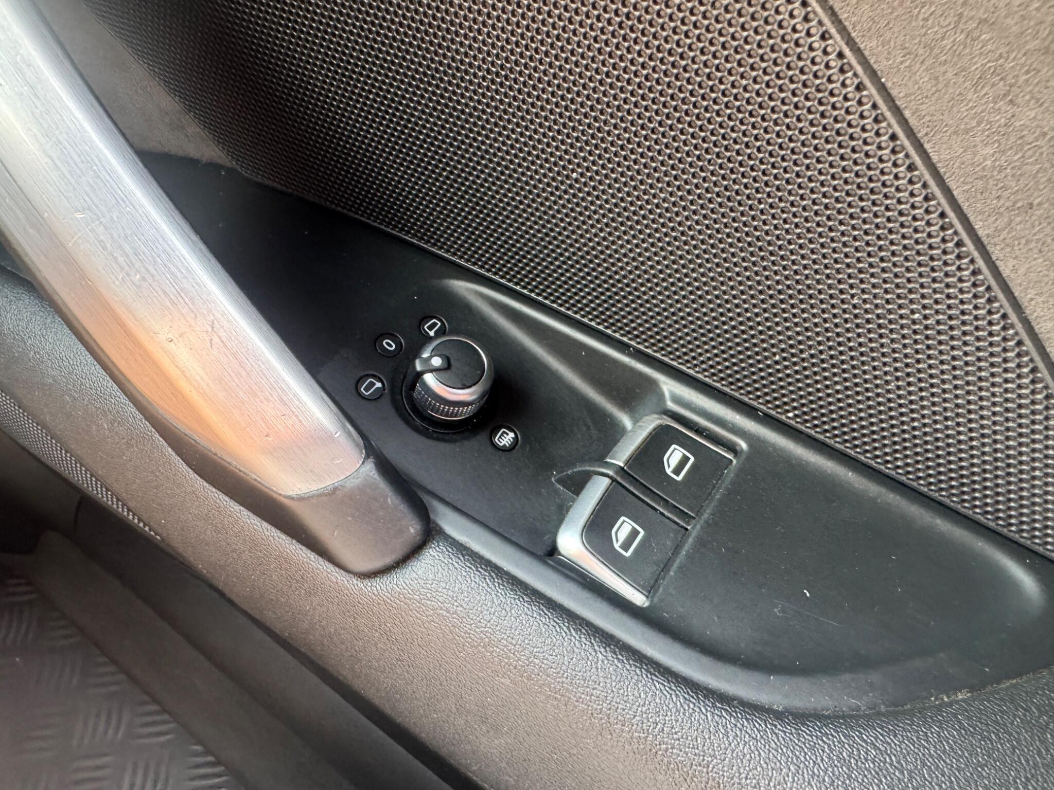 Audi TT view 36