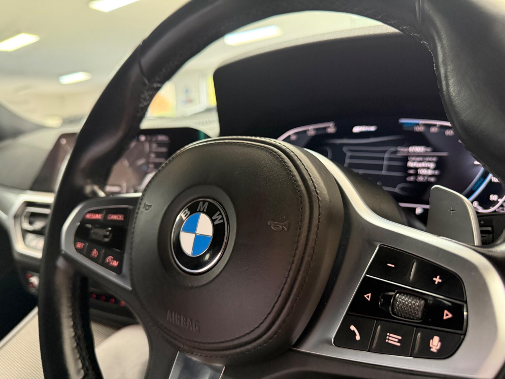BMW 3 Series view 23