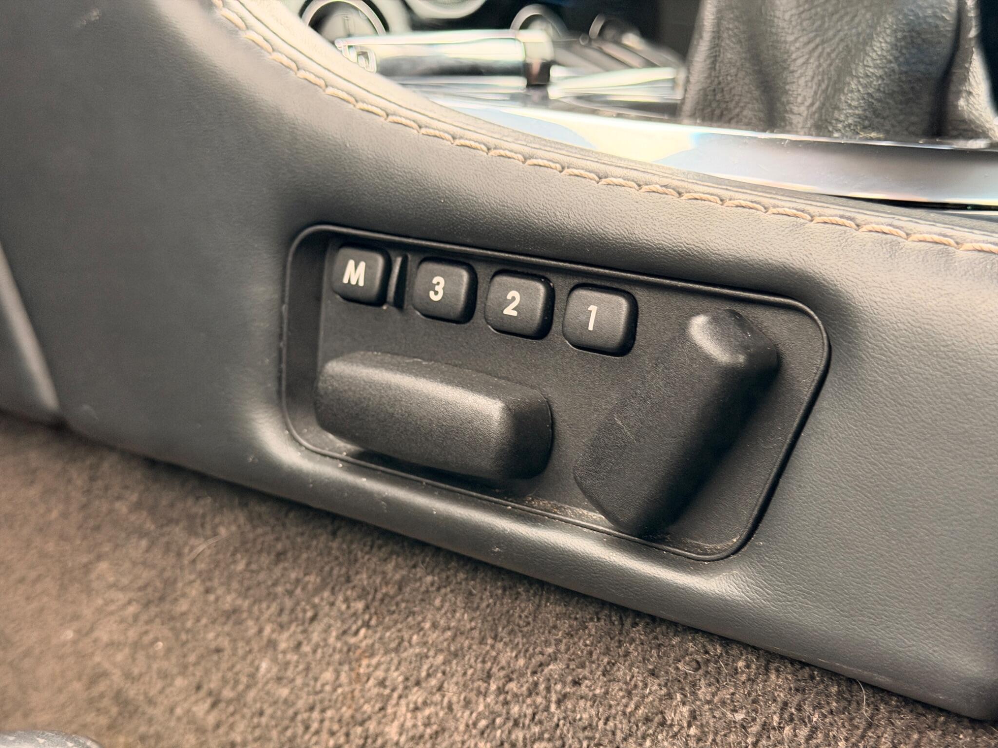 Aston Martin DBS view 17