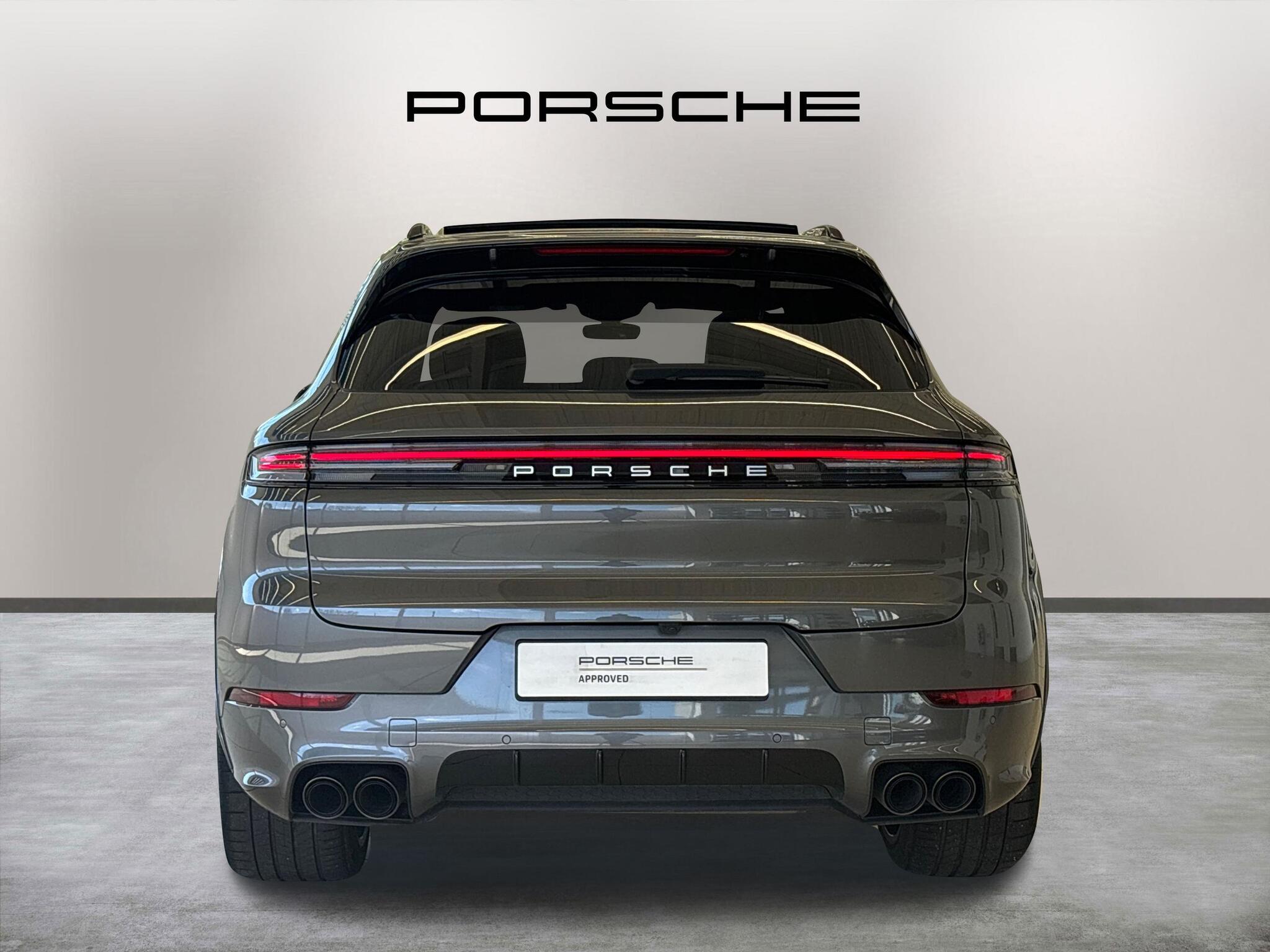 Porsche Cayenne view 6