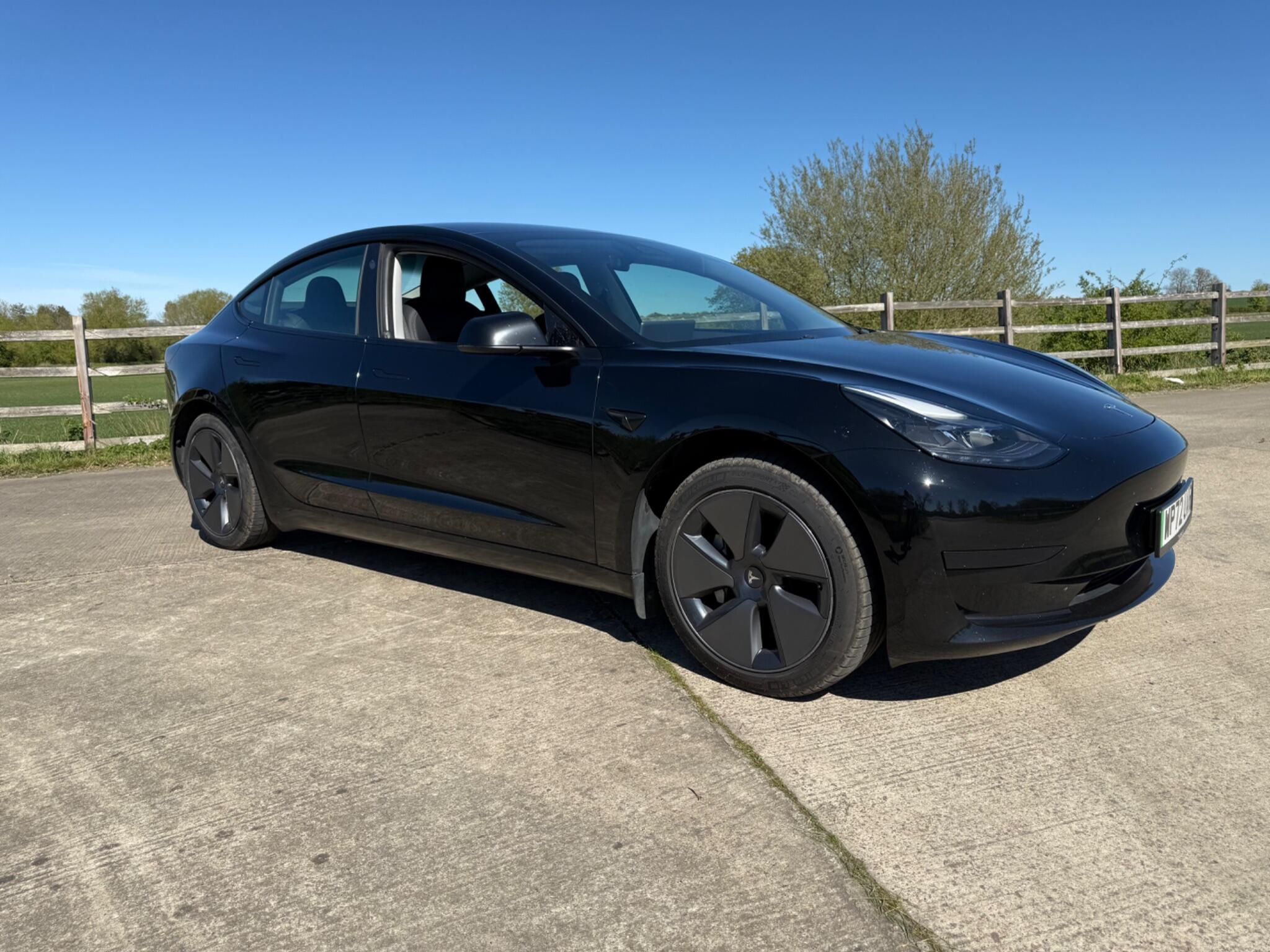 Tesla Model 3 Saloon 4dr Electric Auto RWD (241 bhp) — photo 3 of 114