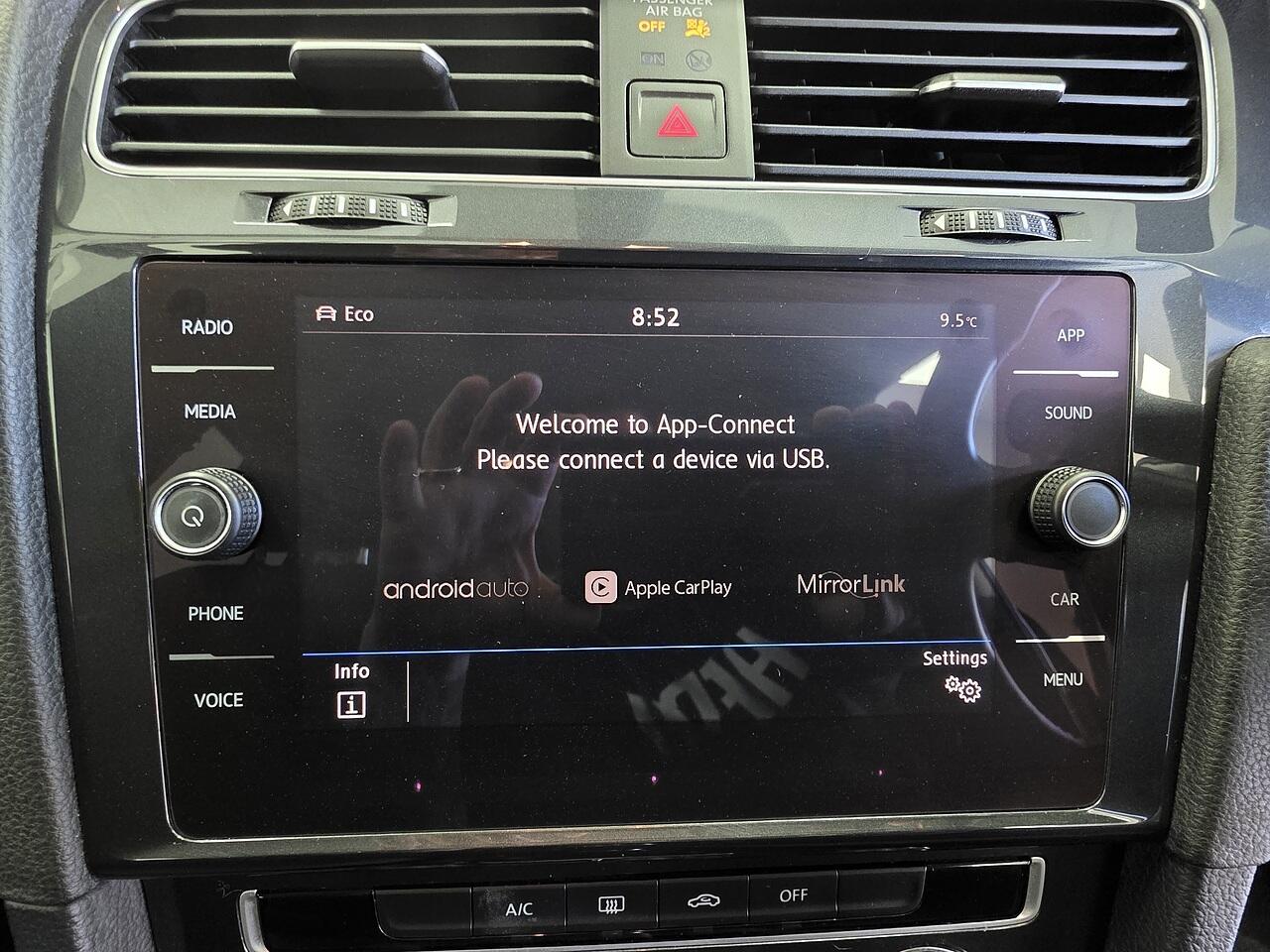 Volkswagen Golf view 12