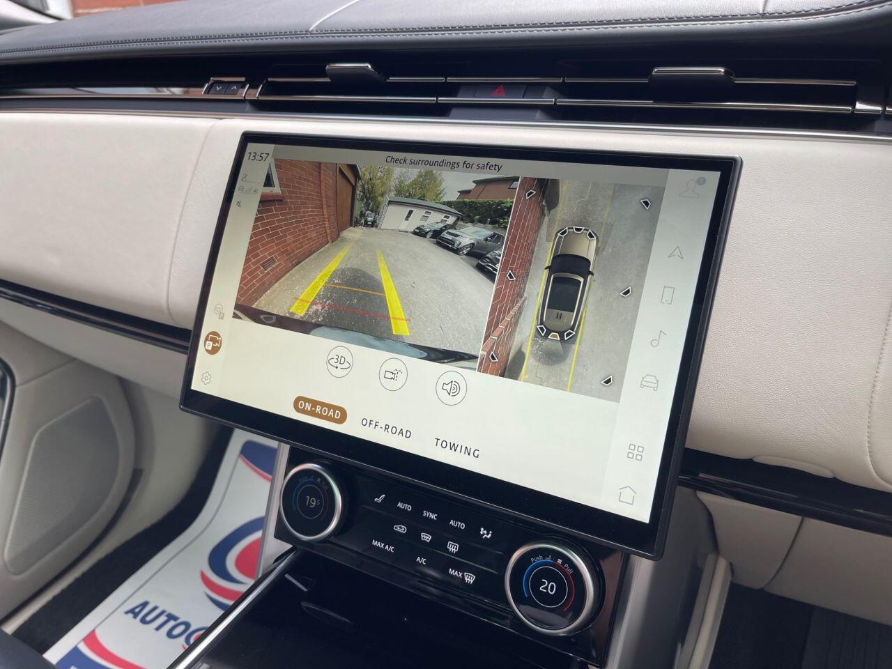 Land Rover Range Rover view 17