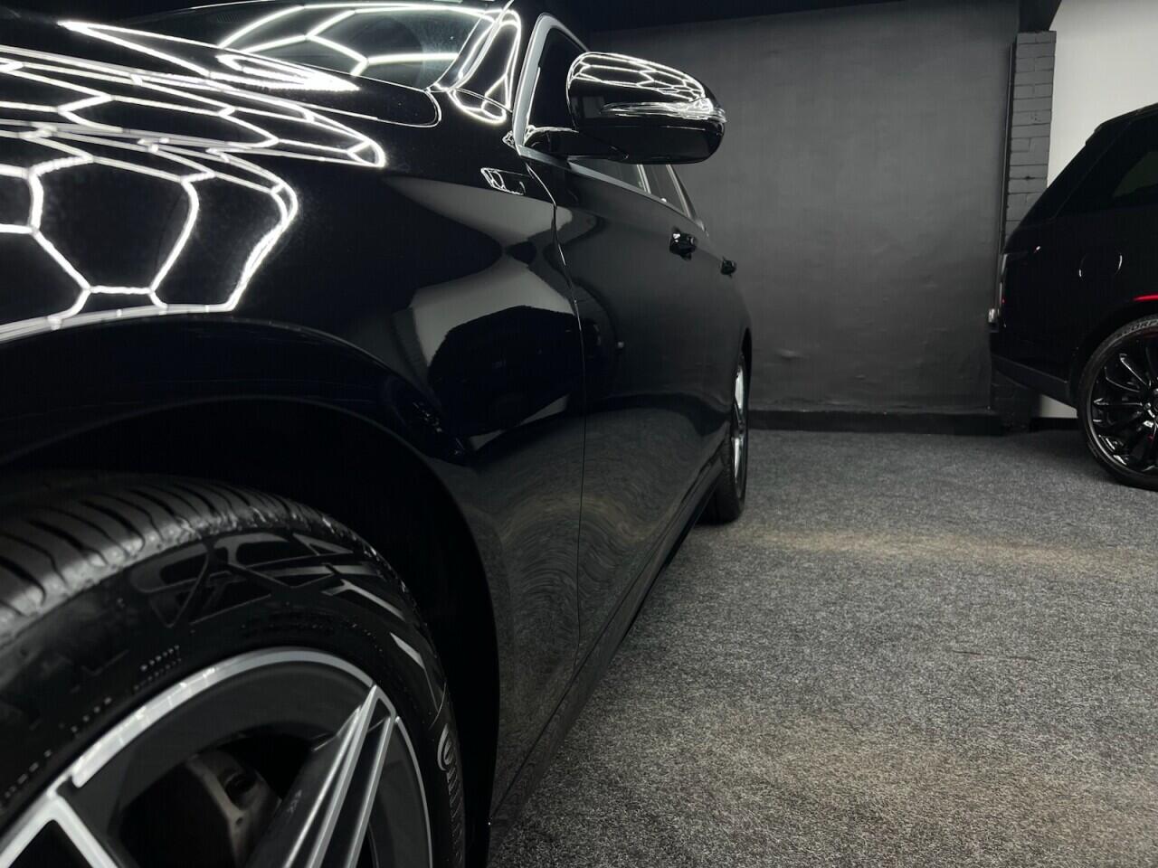Mercedes-Benz E-Class view 25
