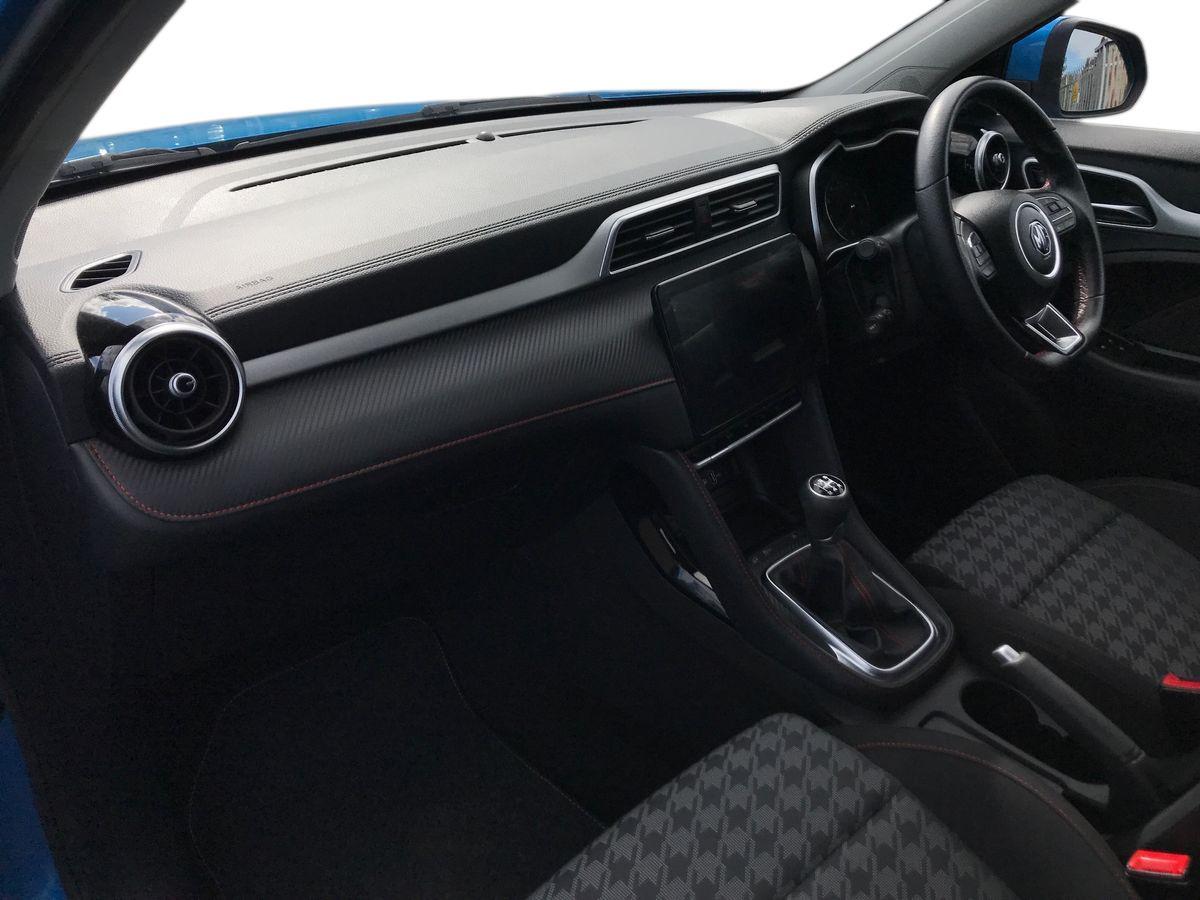MG ZS view 5