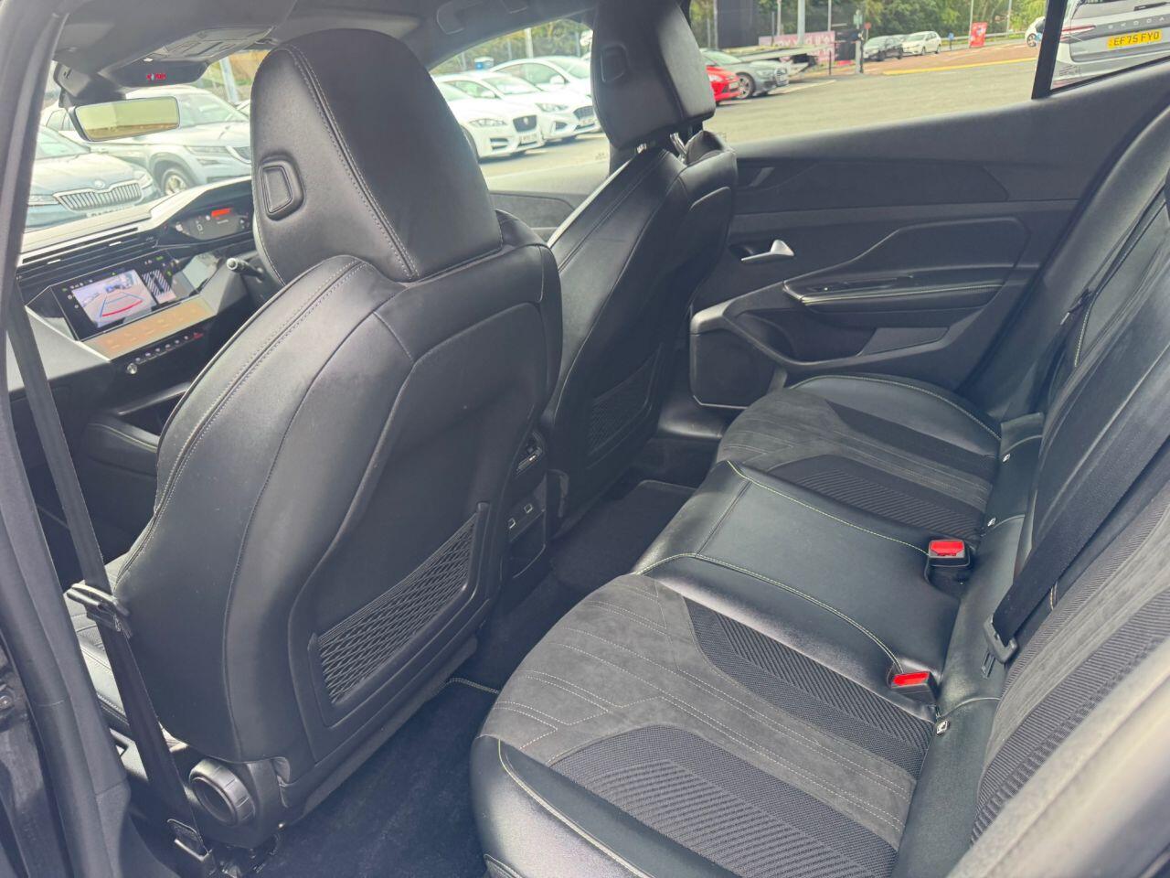 Peugeot 408 view 8