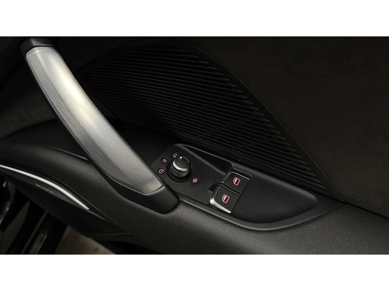 Audi TT view 19