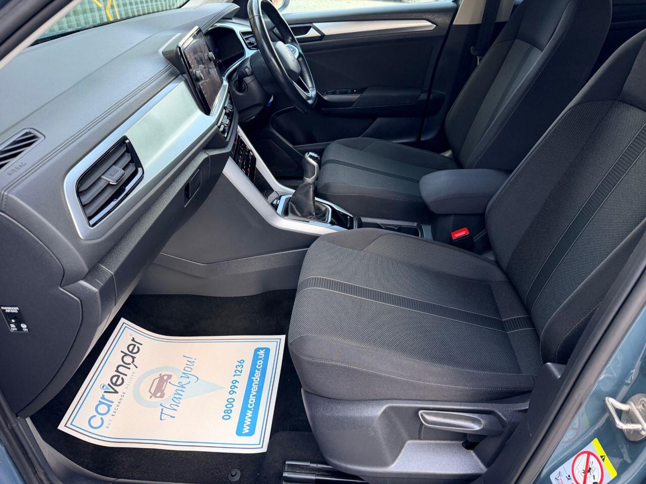 Volkswagen T-Roc view 22