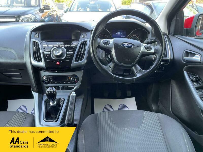 2014 Ford Focus image 30