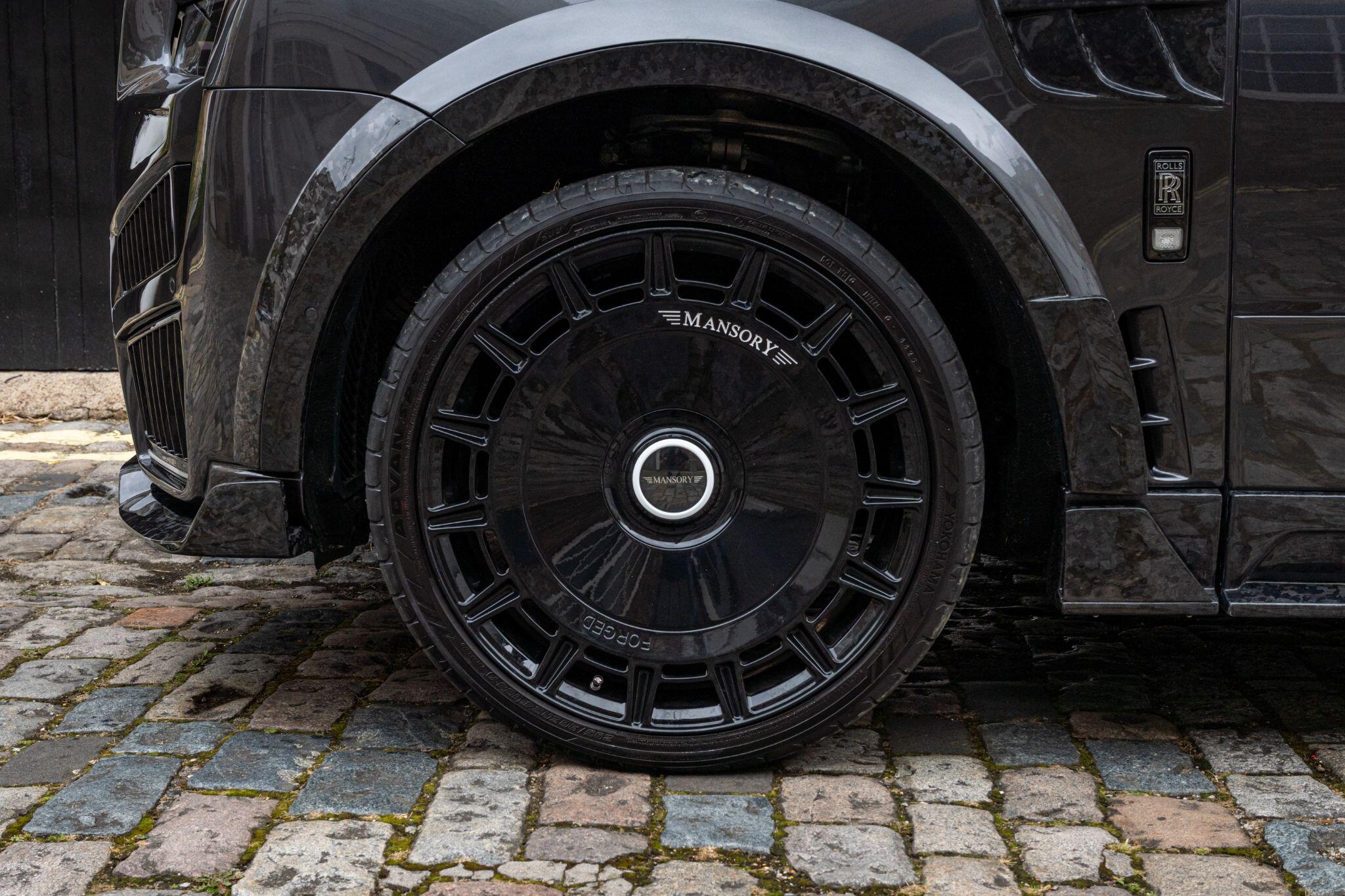 Rolls-Royce Cullinan view 38