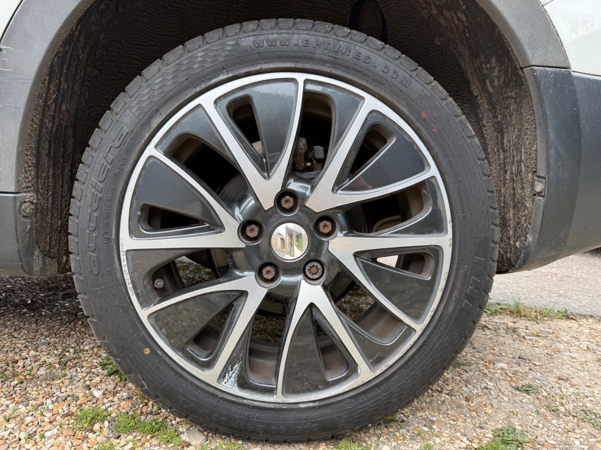 Suzuki SX4 S-Cross view 19