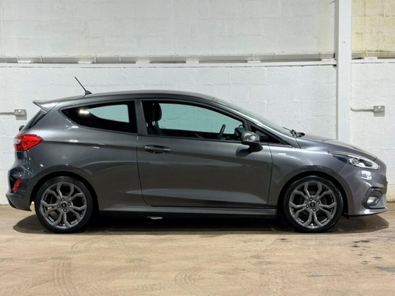 Ford Fiesta view 33