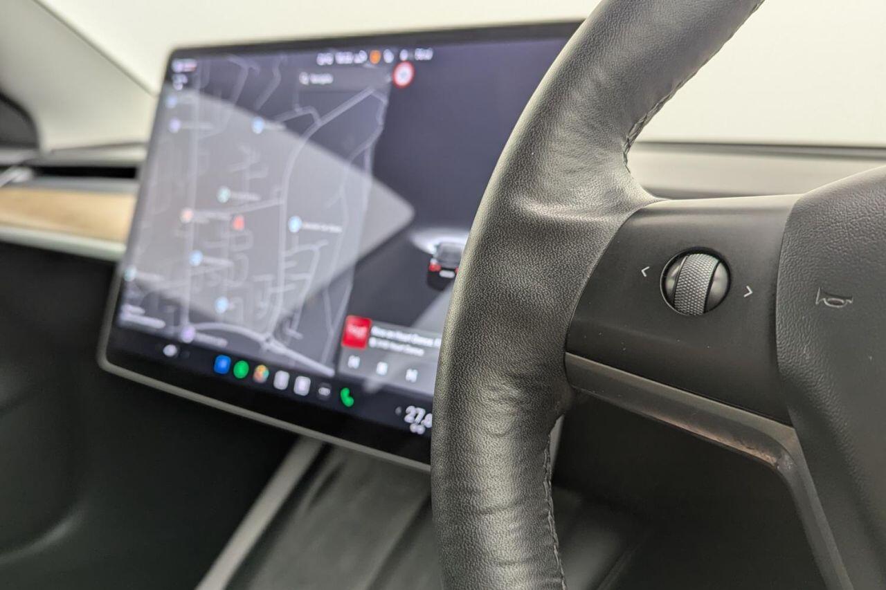 Tesla Model 3 view 14