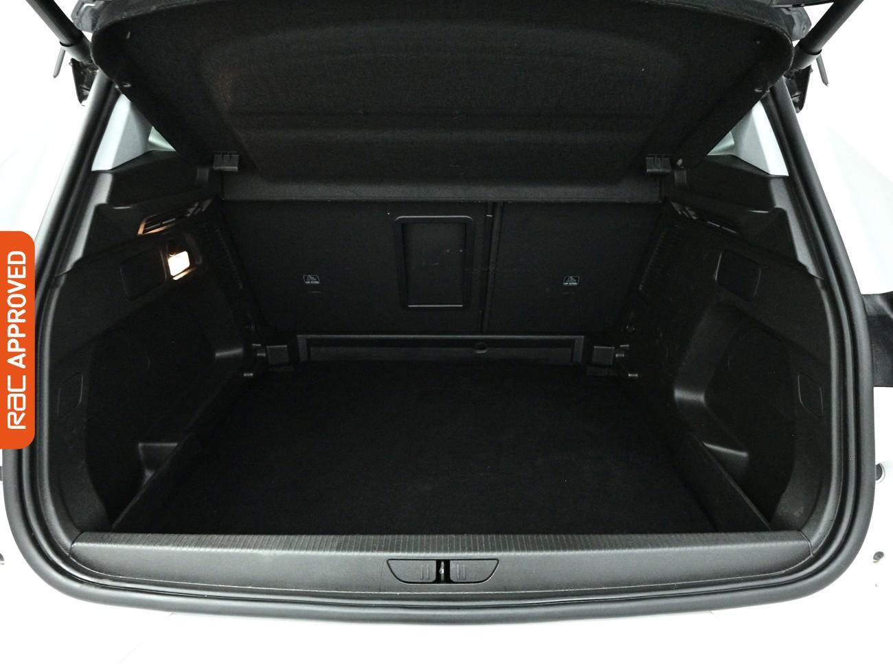 Vauxhall Grandland view 13