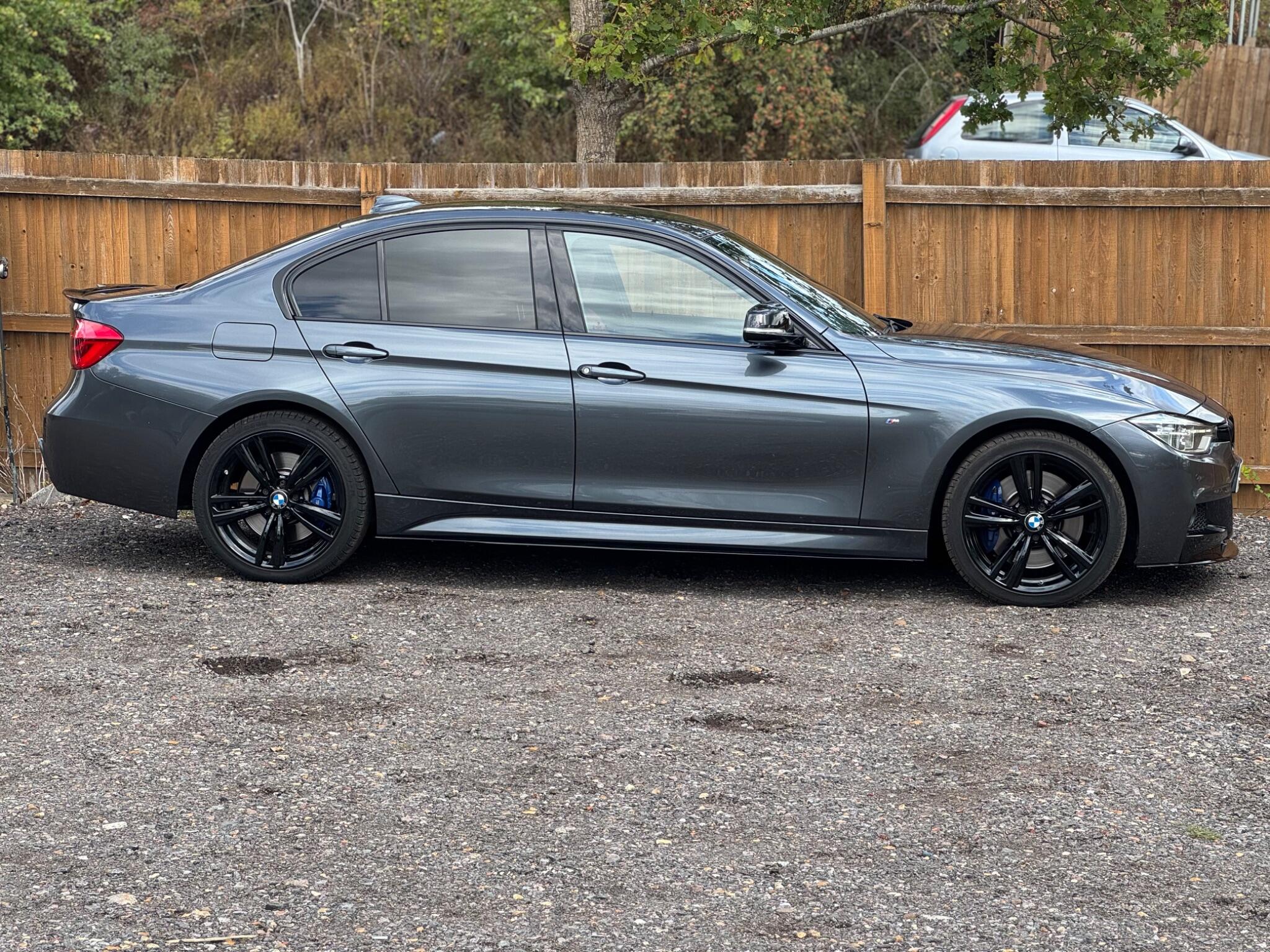 BMW 3 Series view 11