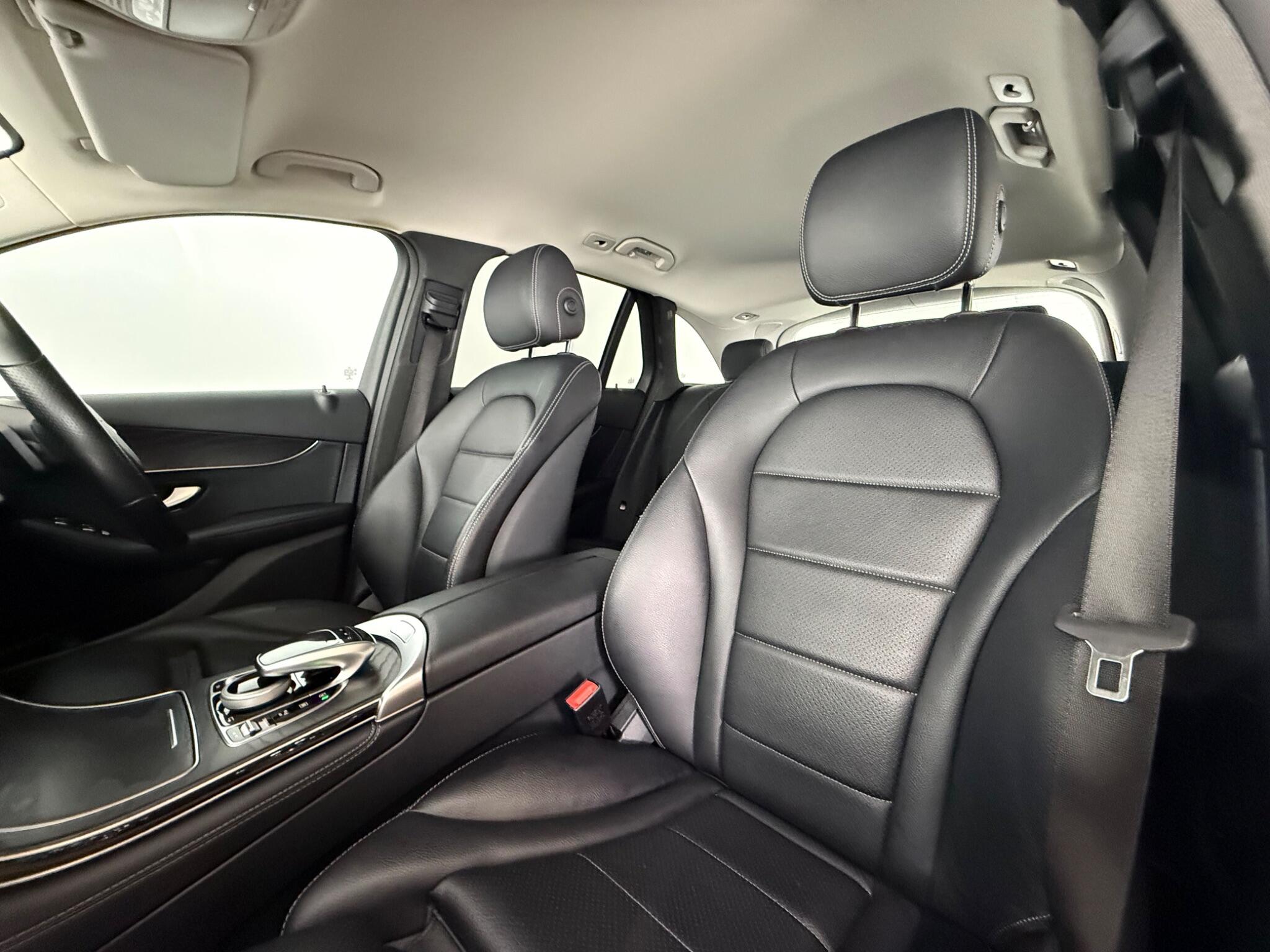 Mercedes-Benz GLC view 31