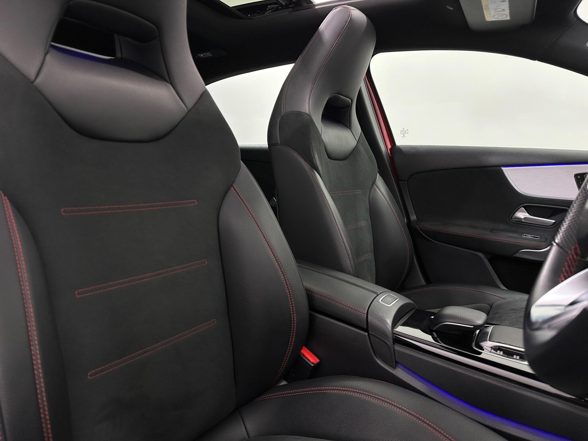 Mercedes-Benz A-Class view 32