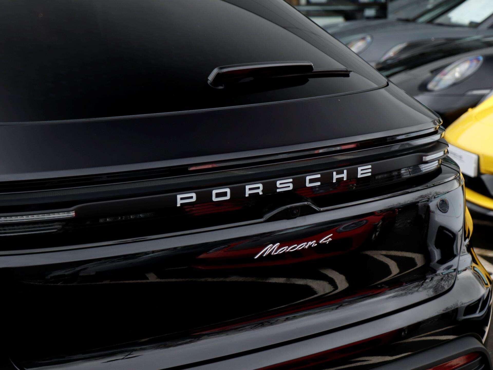 Porsche Macan view 36