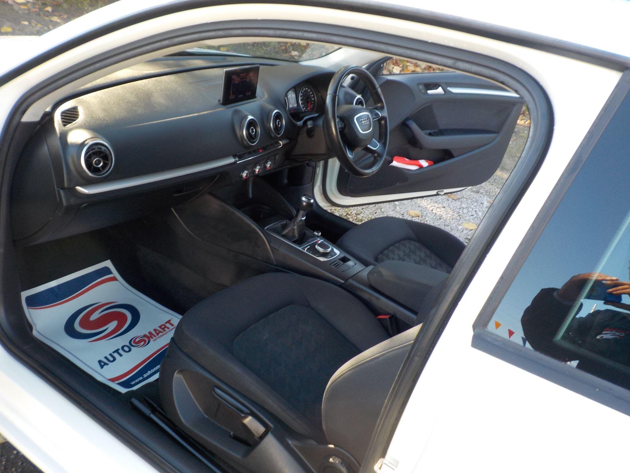 Audi A3 1.6 TDI SE Euro 5 (s/s) 3dr