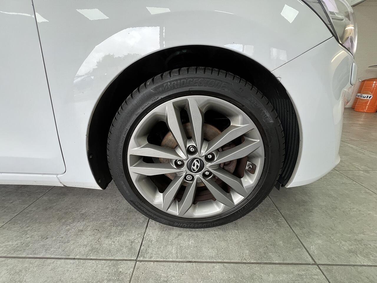 Hyundai i30 view 22