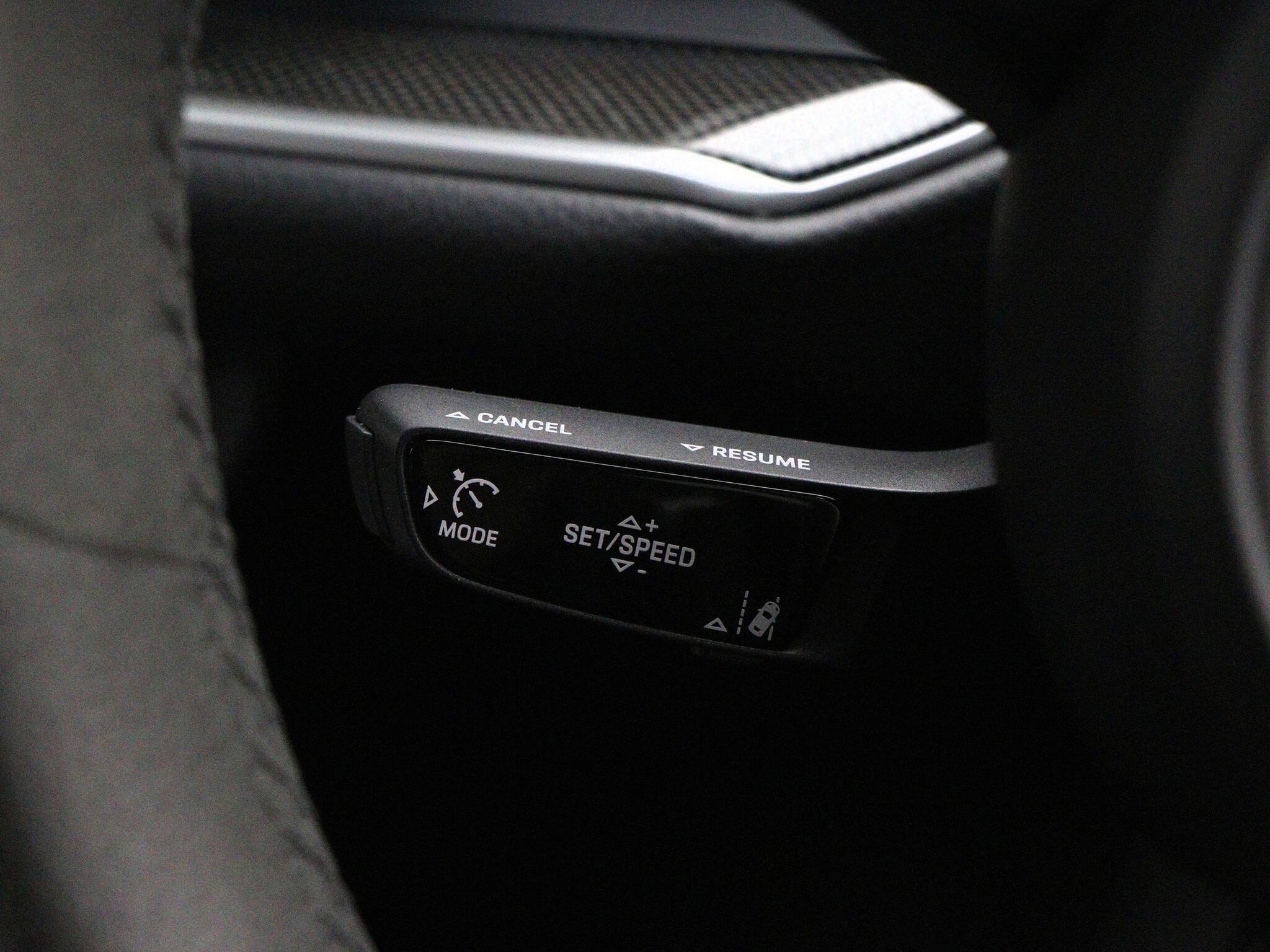 Porsche Cayenne view 41