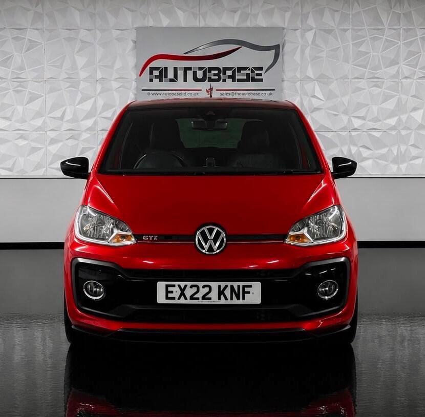 Volkswagen Up! view 2