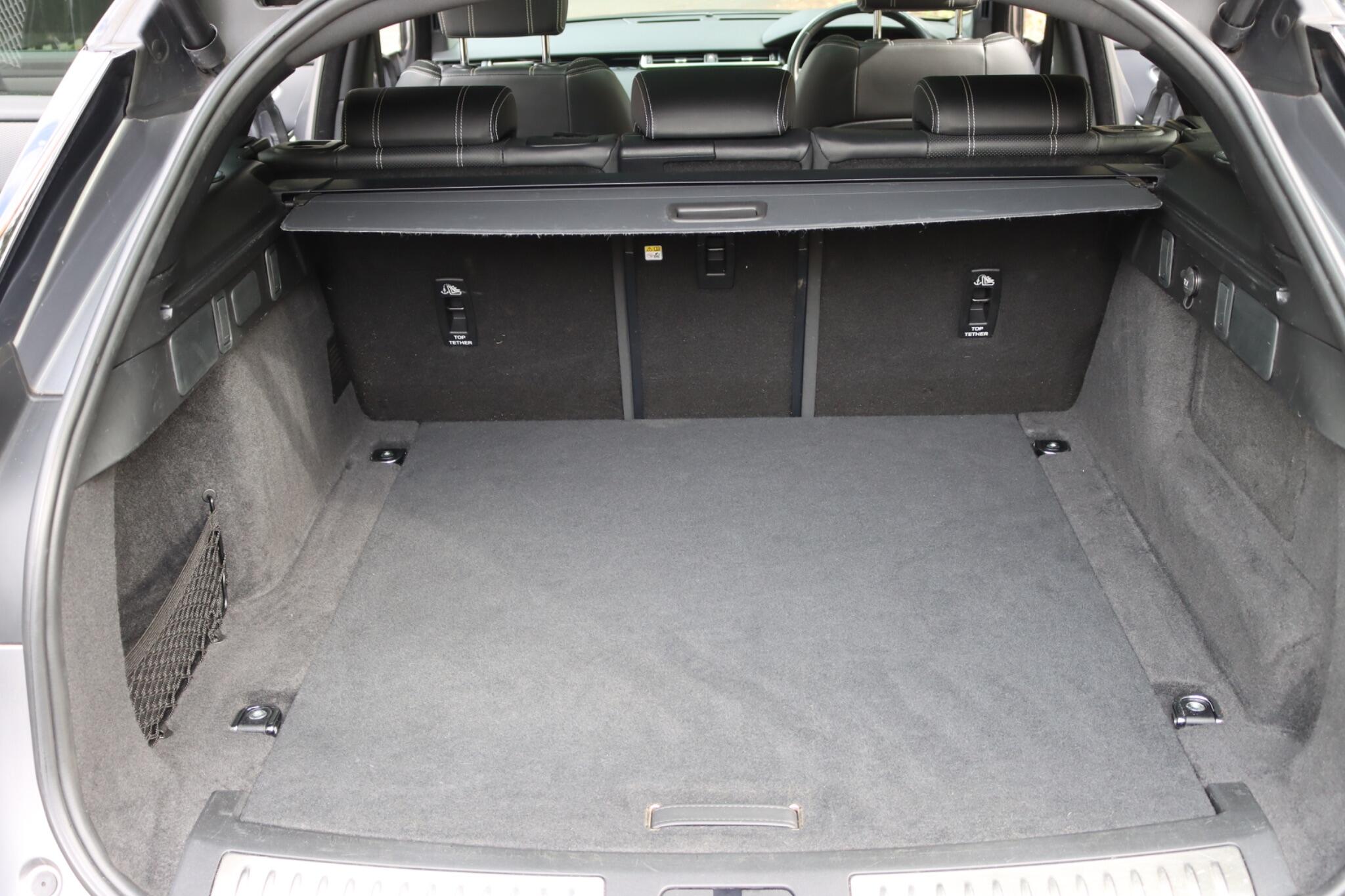 Land Rover Range Rover Velar view 37