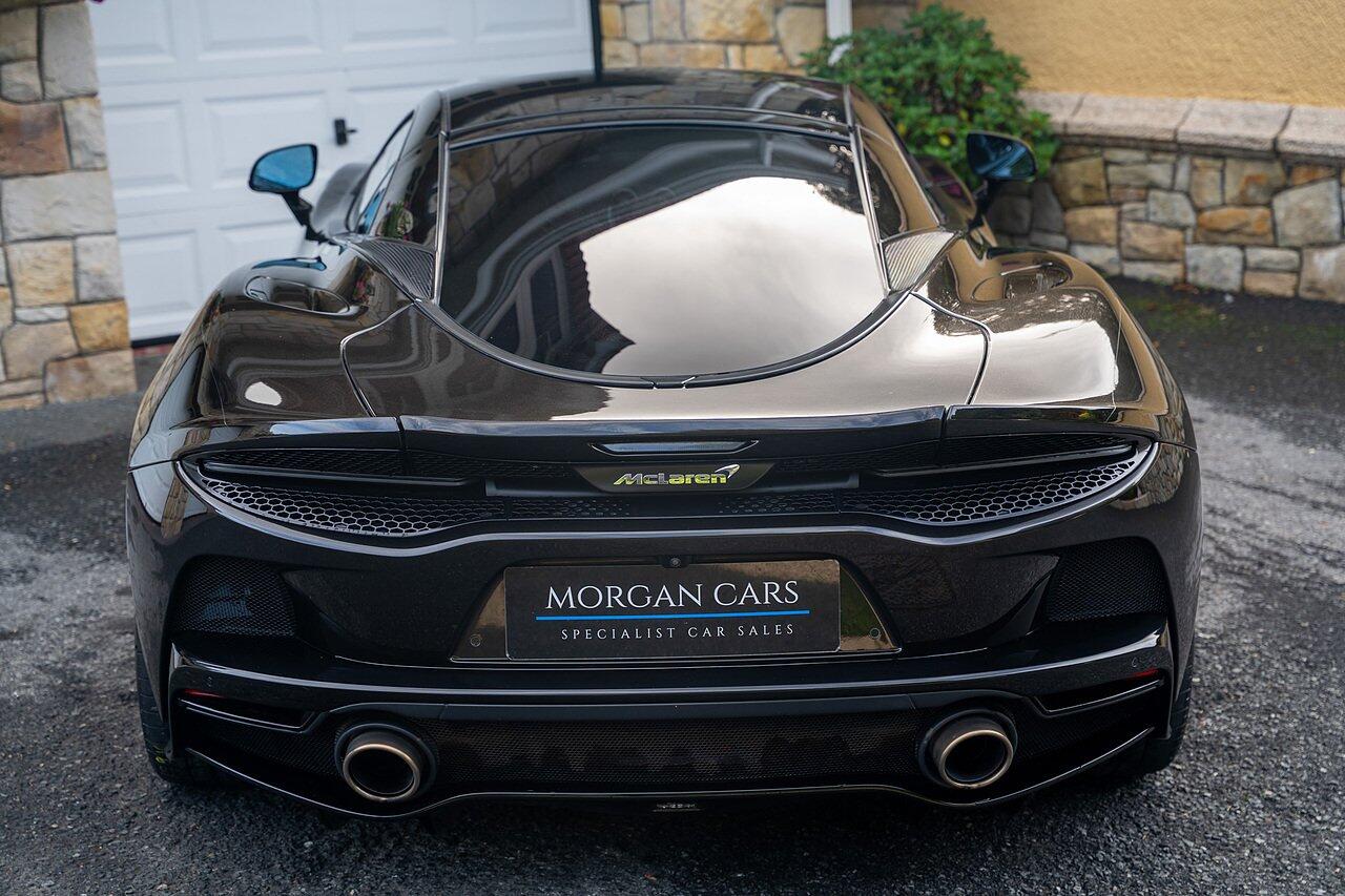 McLaren GT view 24