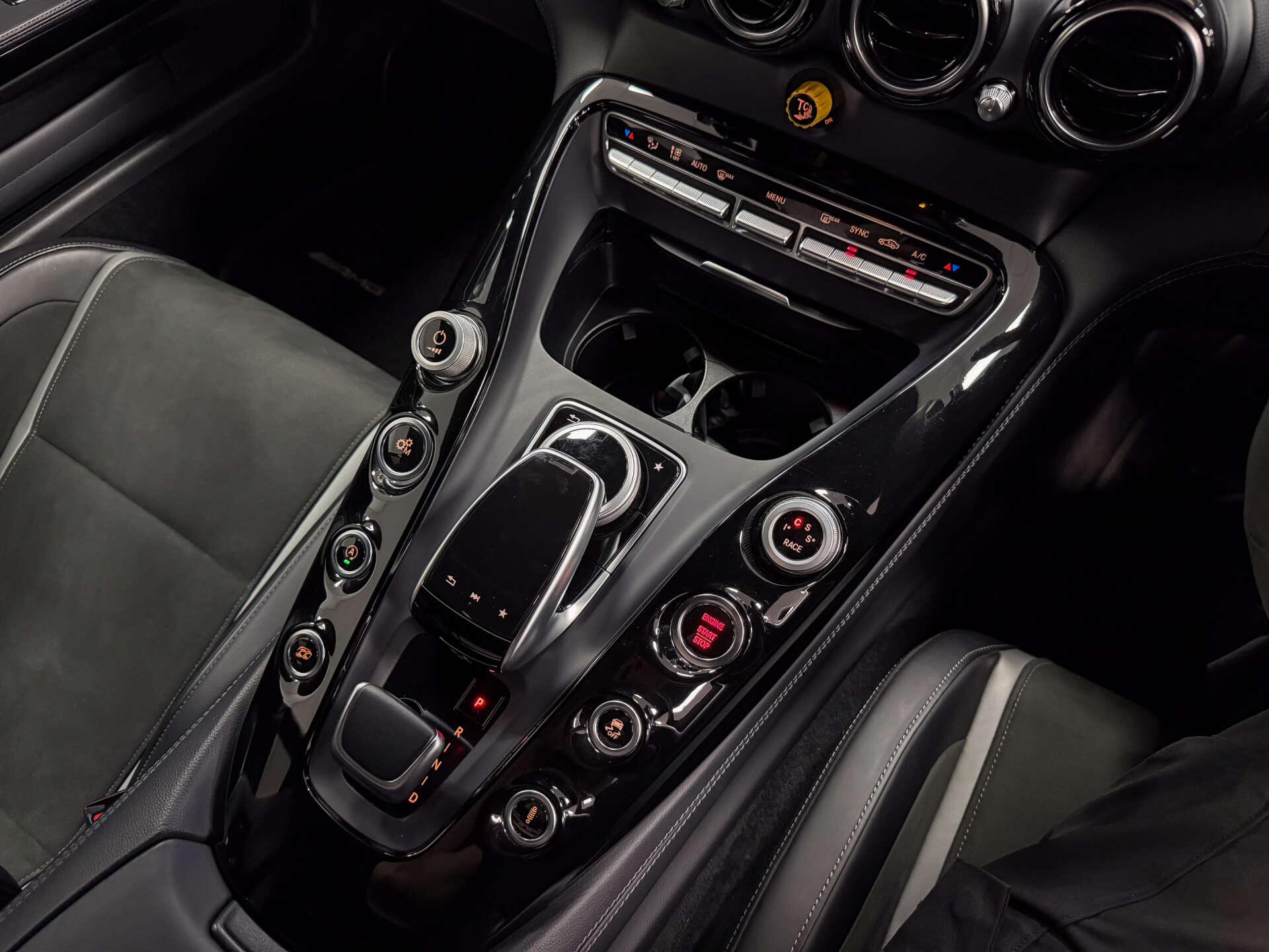 Mercedes-Benz Amg GT view 43