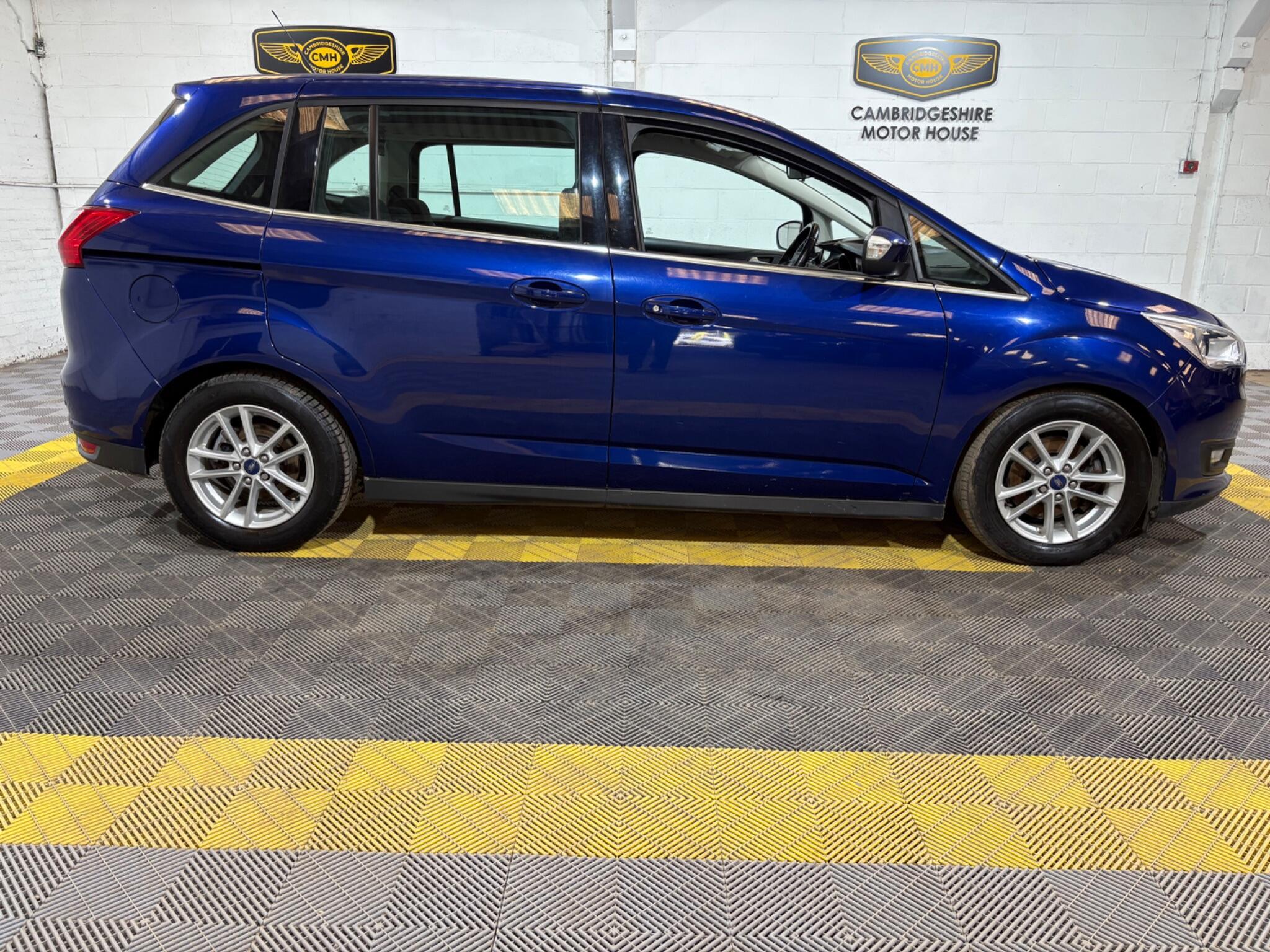 Ford Grand C-Max view 20
