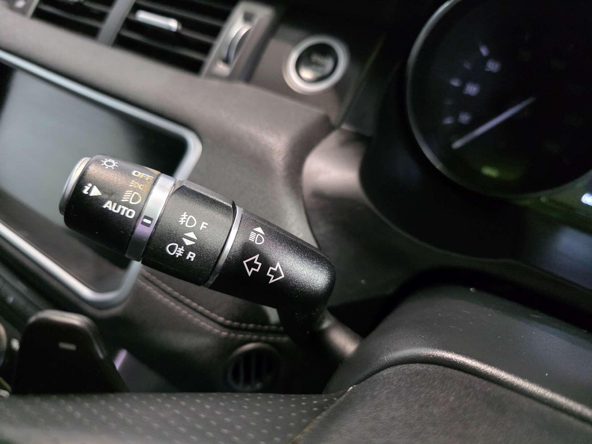 Land Rover Range Rover Evoque view 35