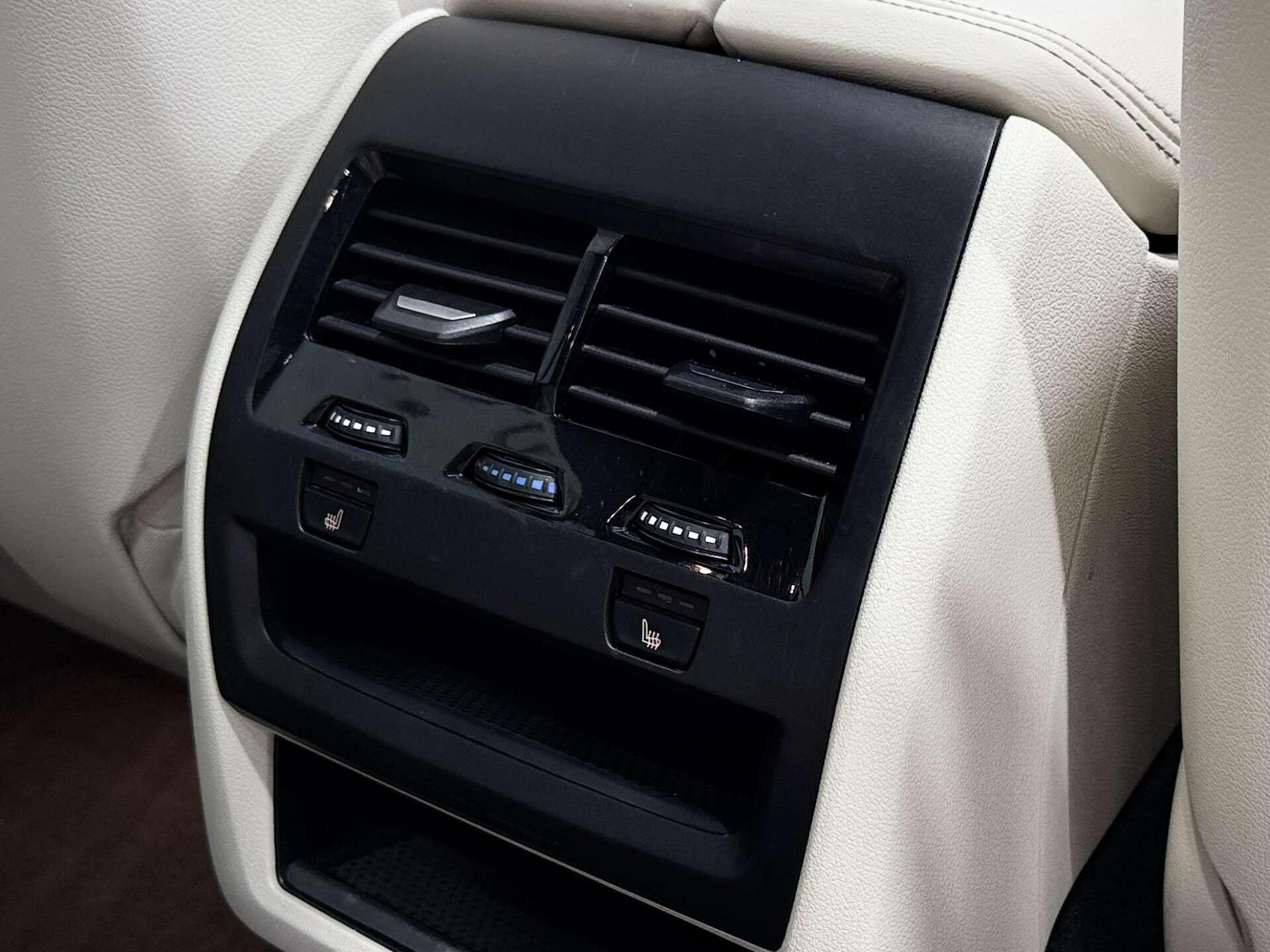 BMW X5 view 16