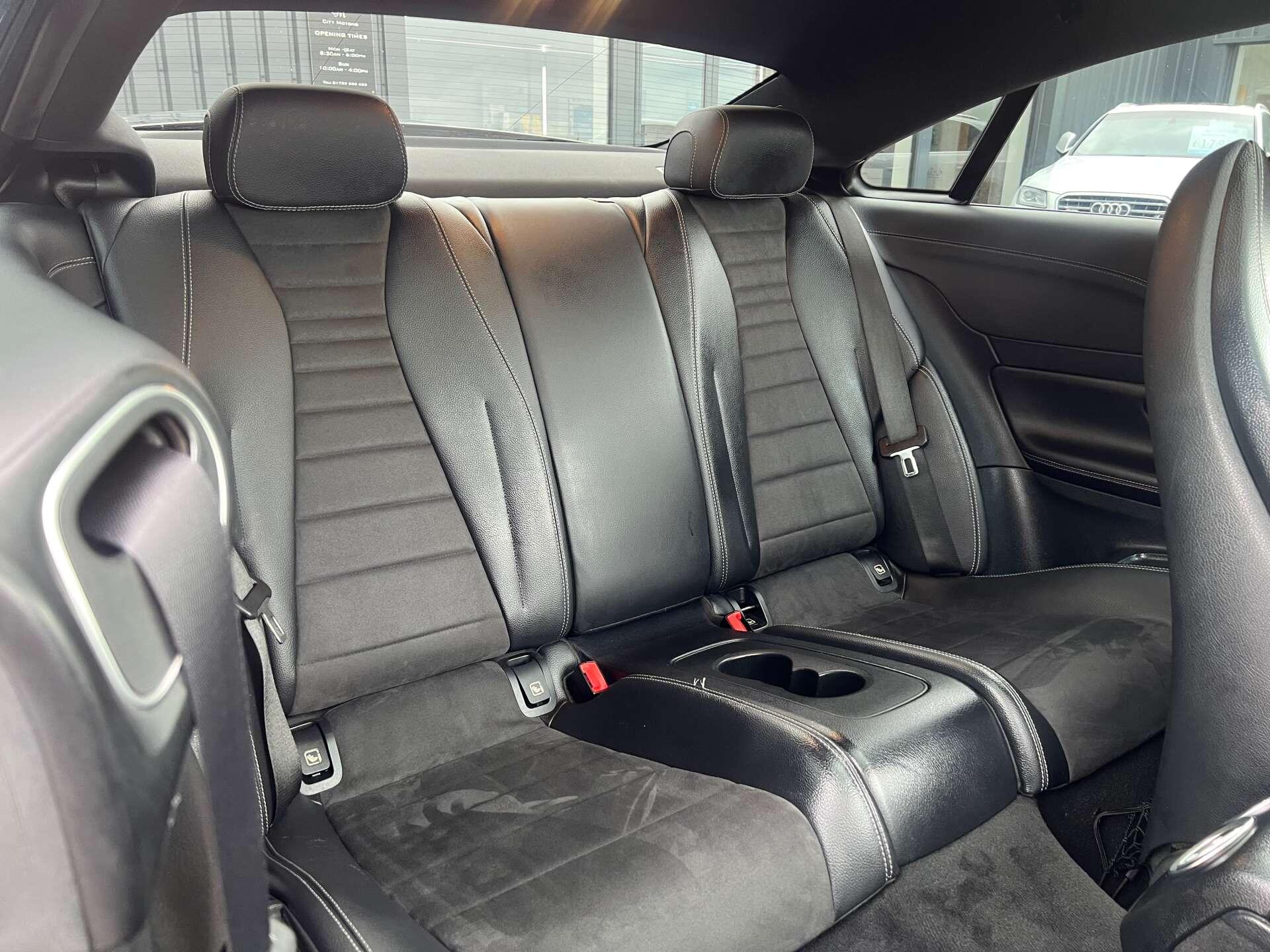 Mercedes-Benz E-Class view 42