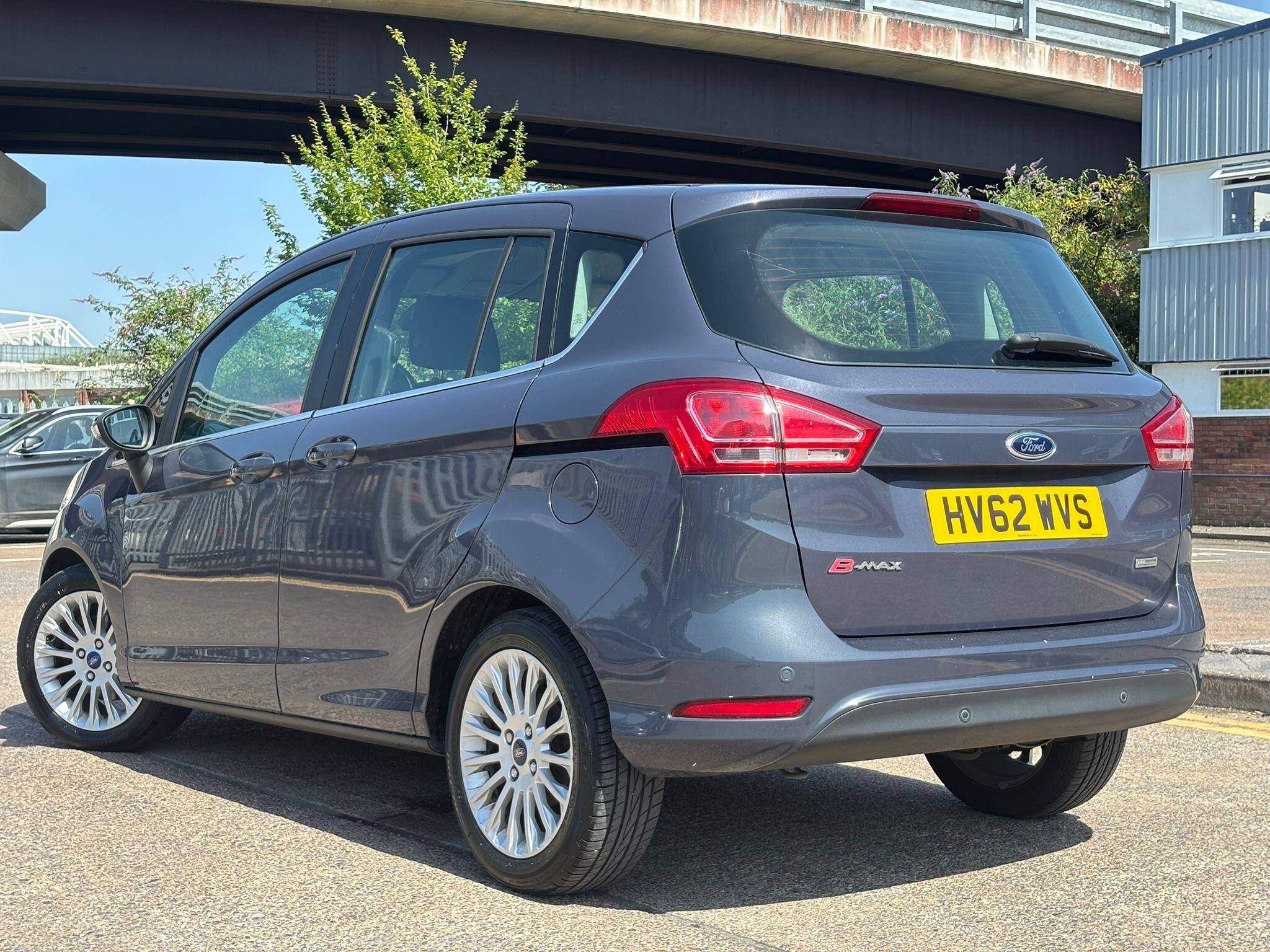 Ford B-Max view 8