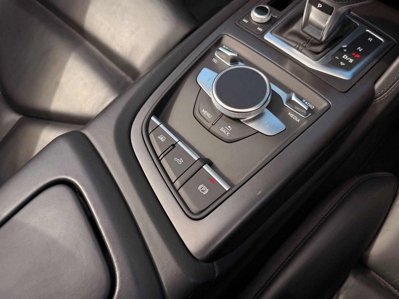 Audi R8 view 41