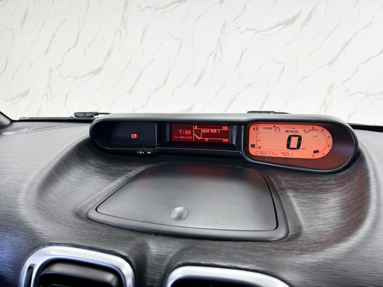 Citroen C3 Picasso view 16