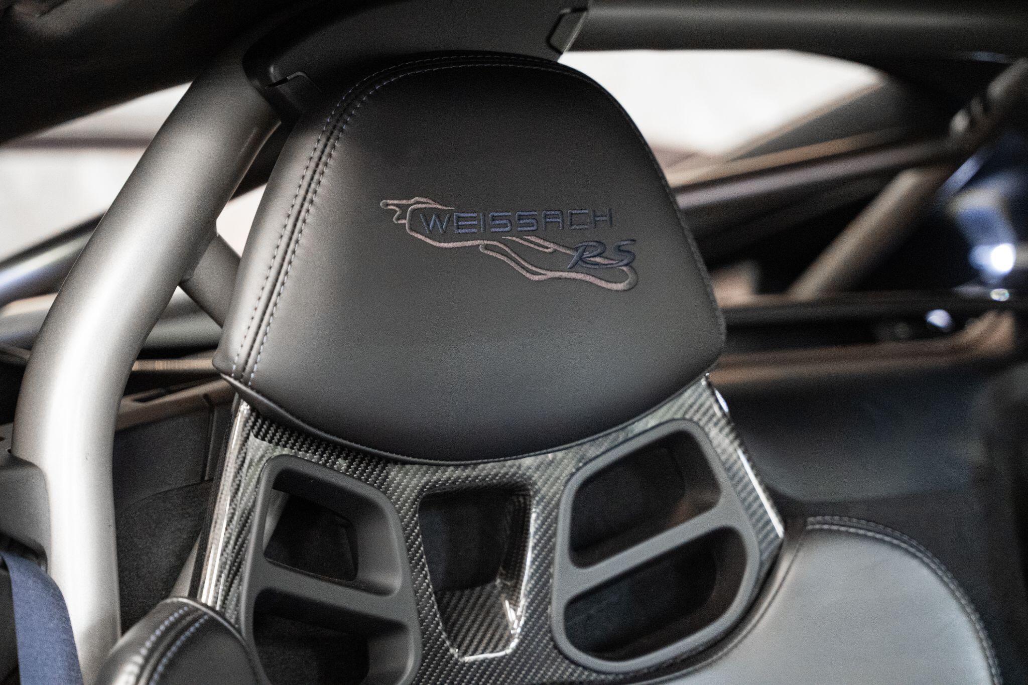 Porsche Cayman view 33