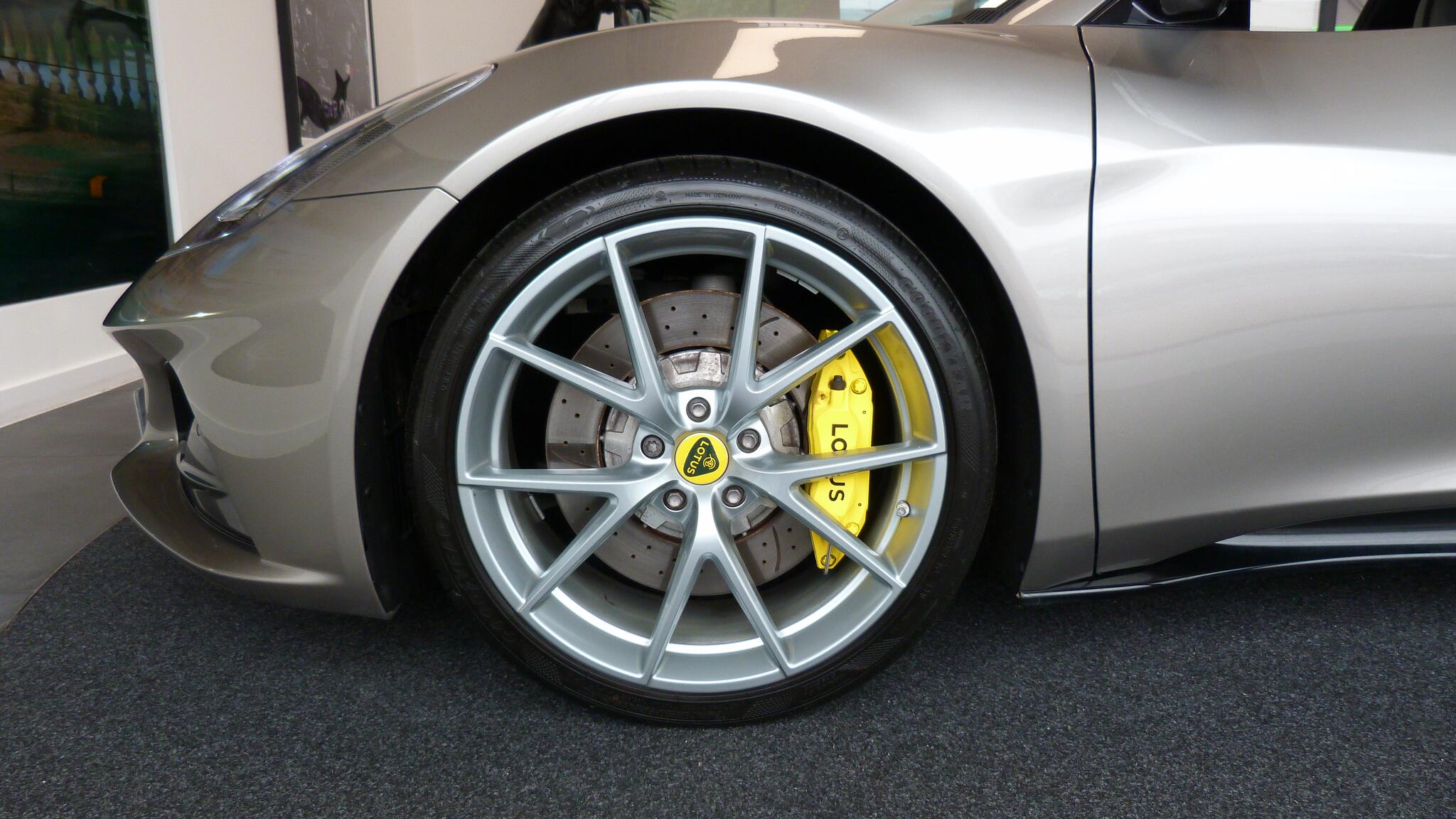 Lotus Emira view 4