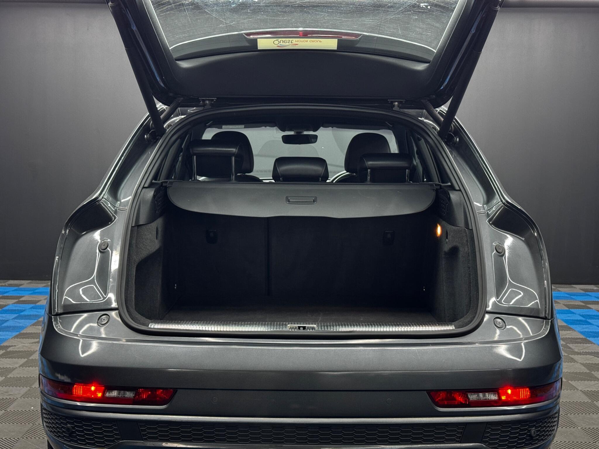 Audi Q3 view 39