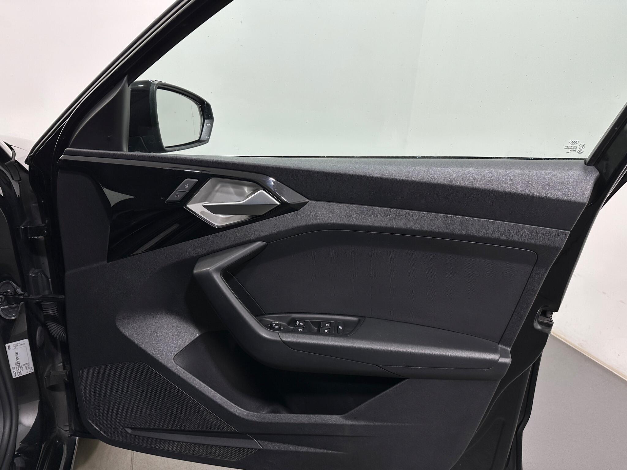 Audi A1 view 32