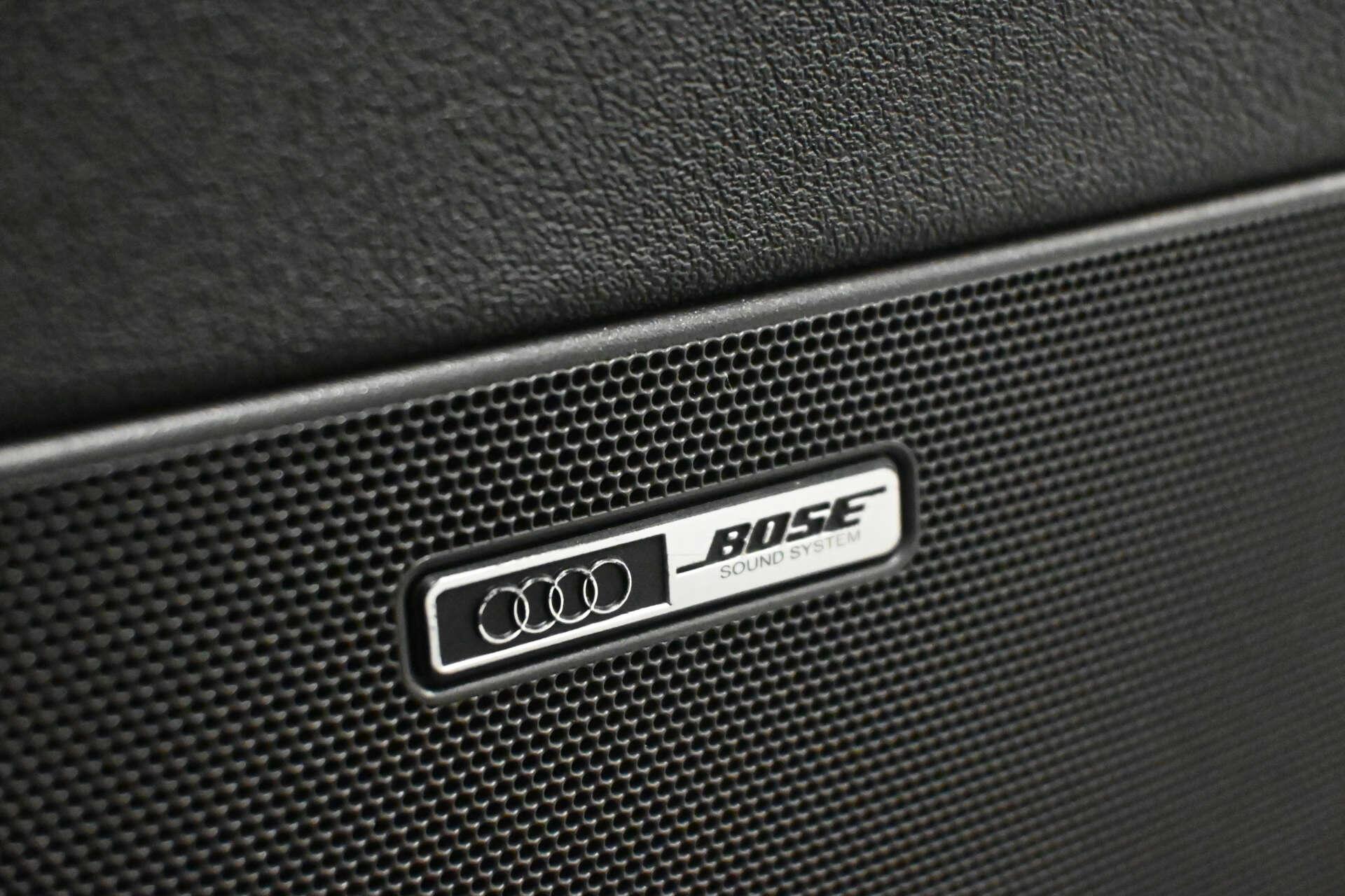 Audi TT view 7