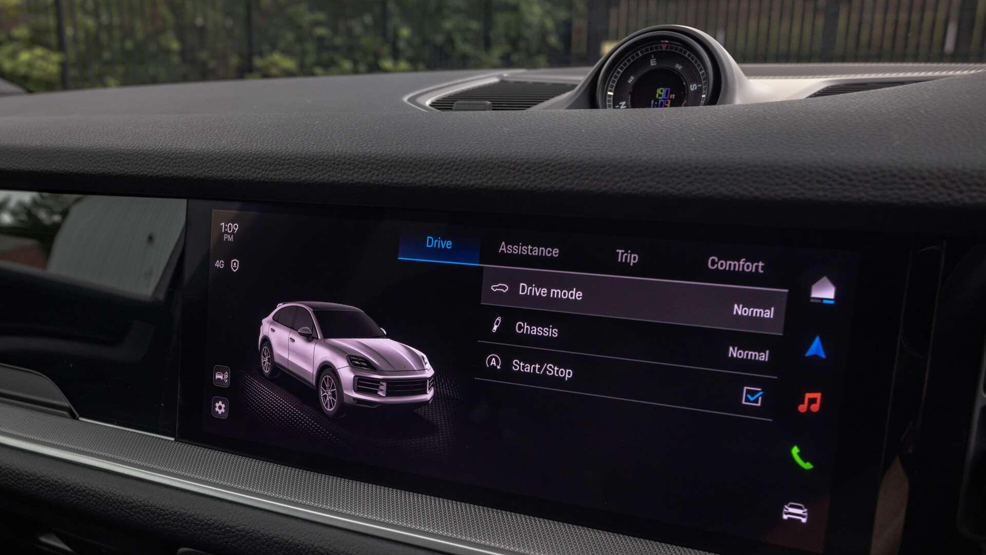 Porsche Cayenne view 18