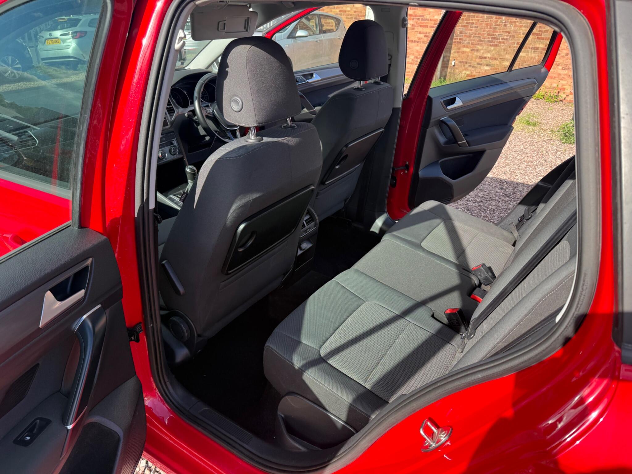 Volkswagen Golf Sportsvan view 23