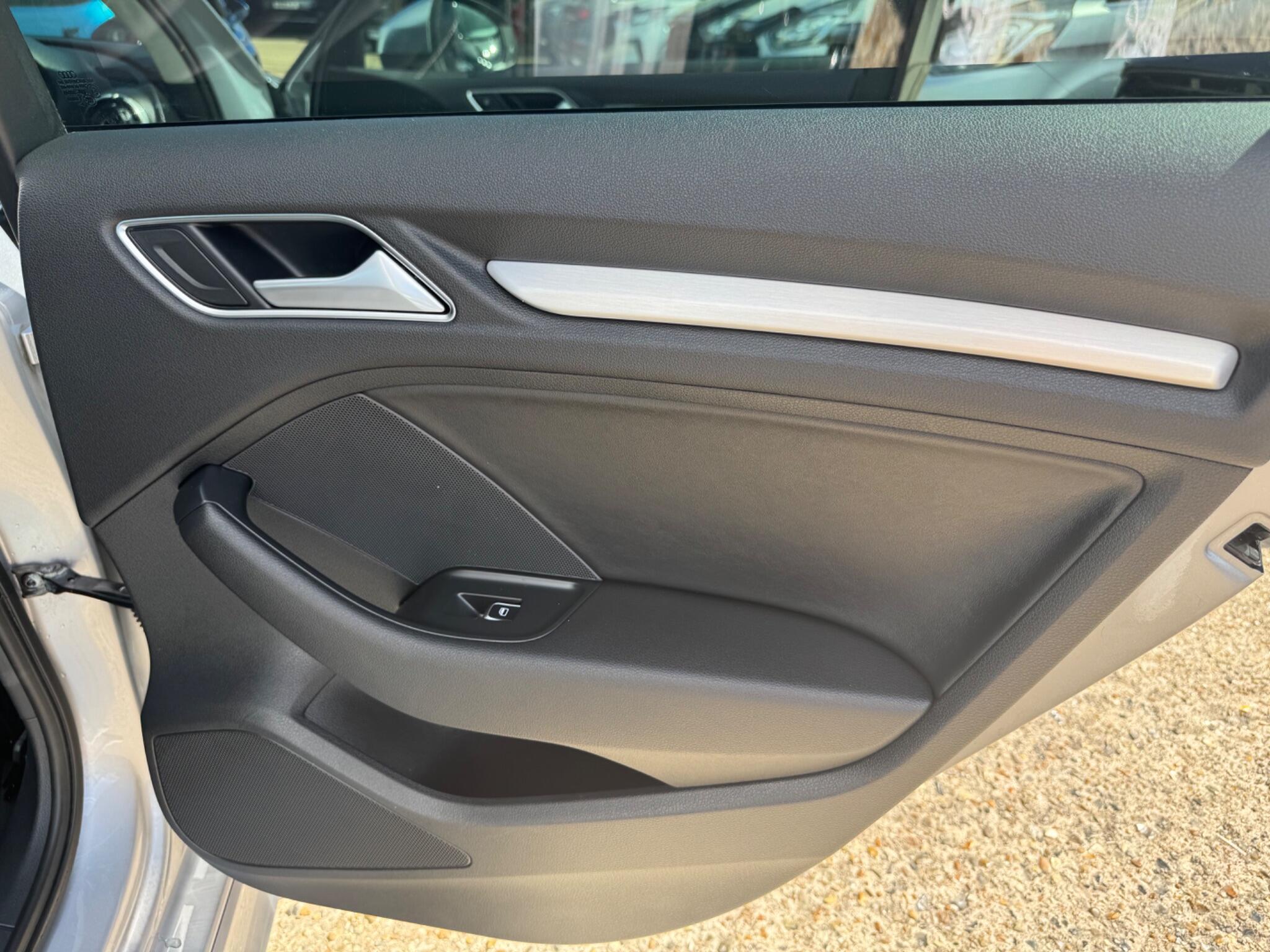 Audi S3 view 20