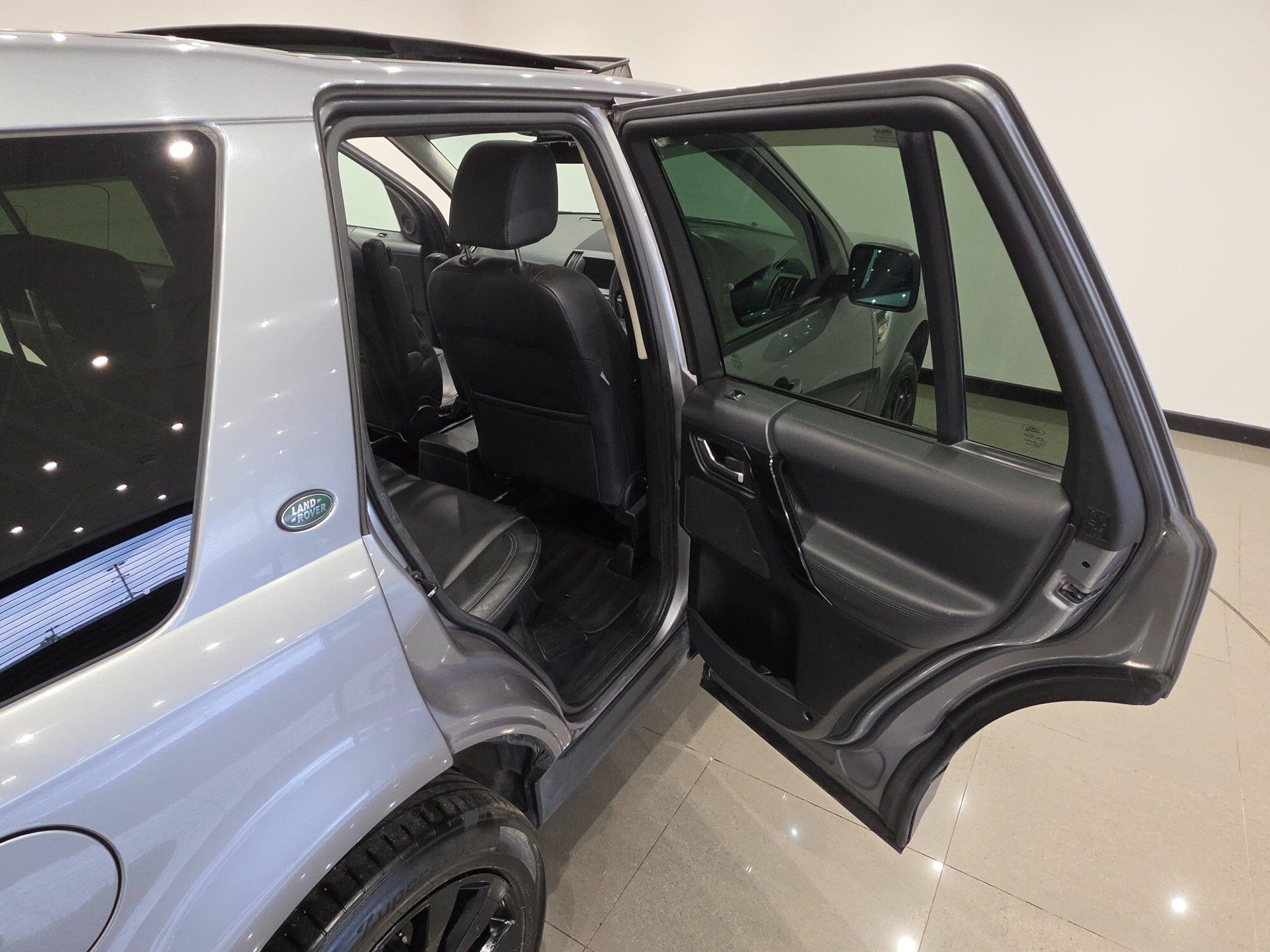Land Rover Freelander view 52